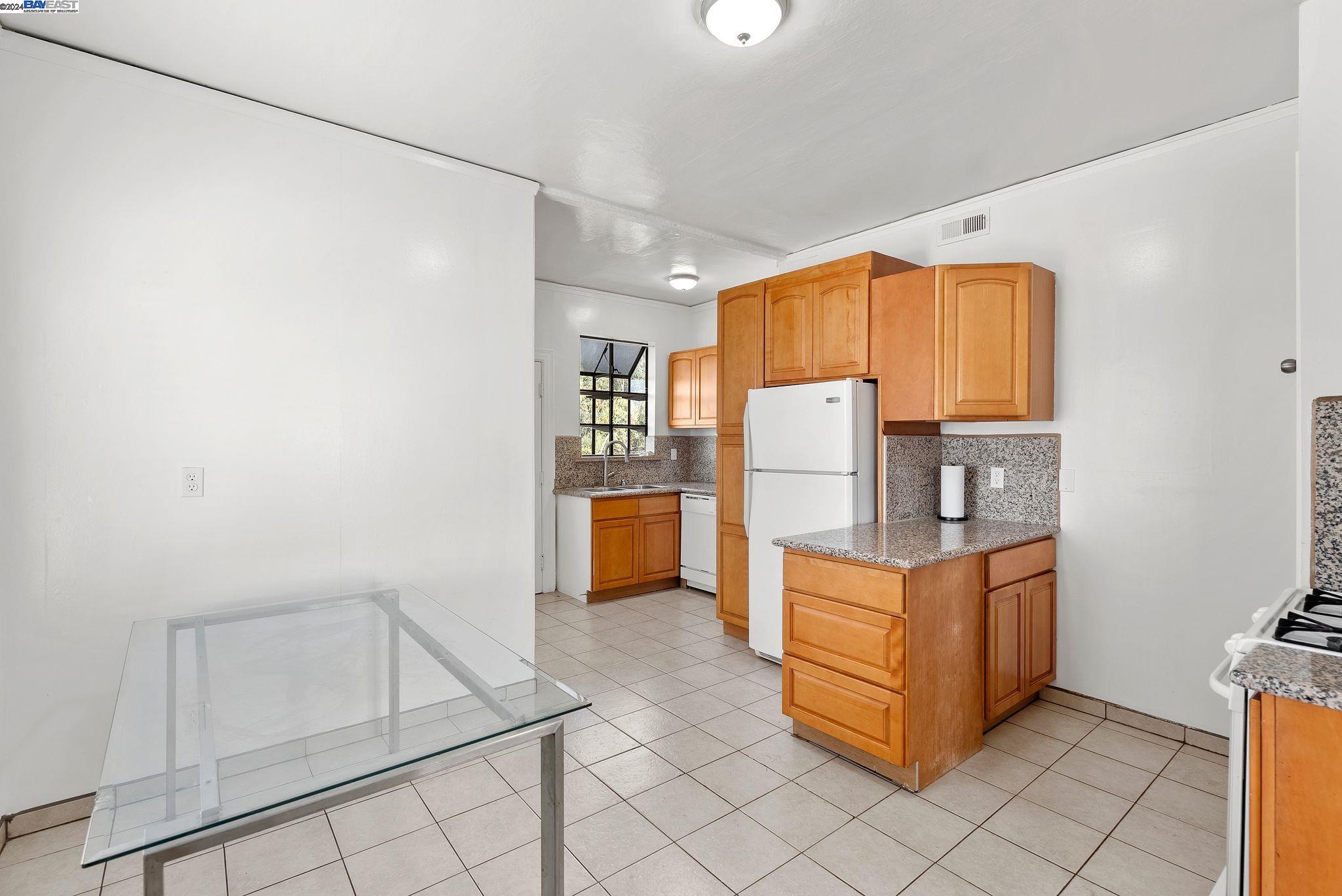 3803 Midvale Ave