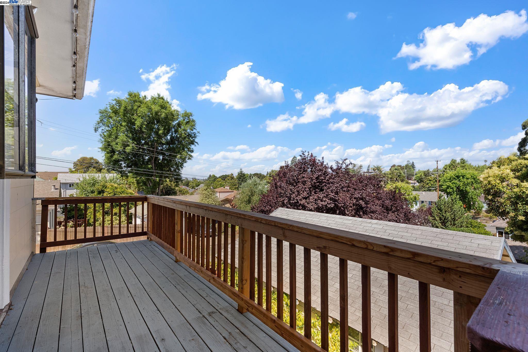 3803 Midvale Ave