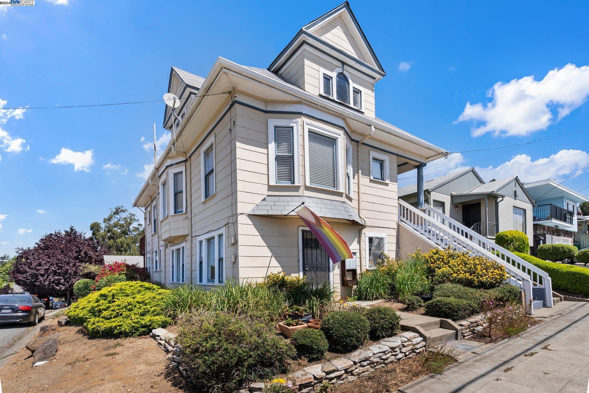 3803 Midvale Ave
