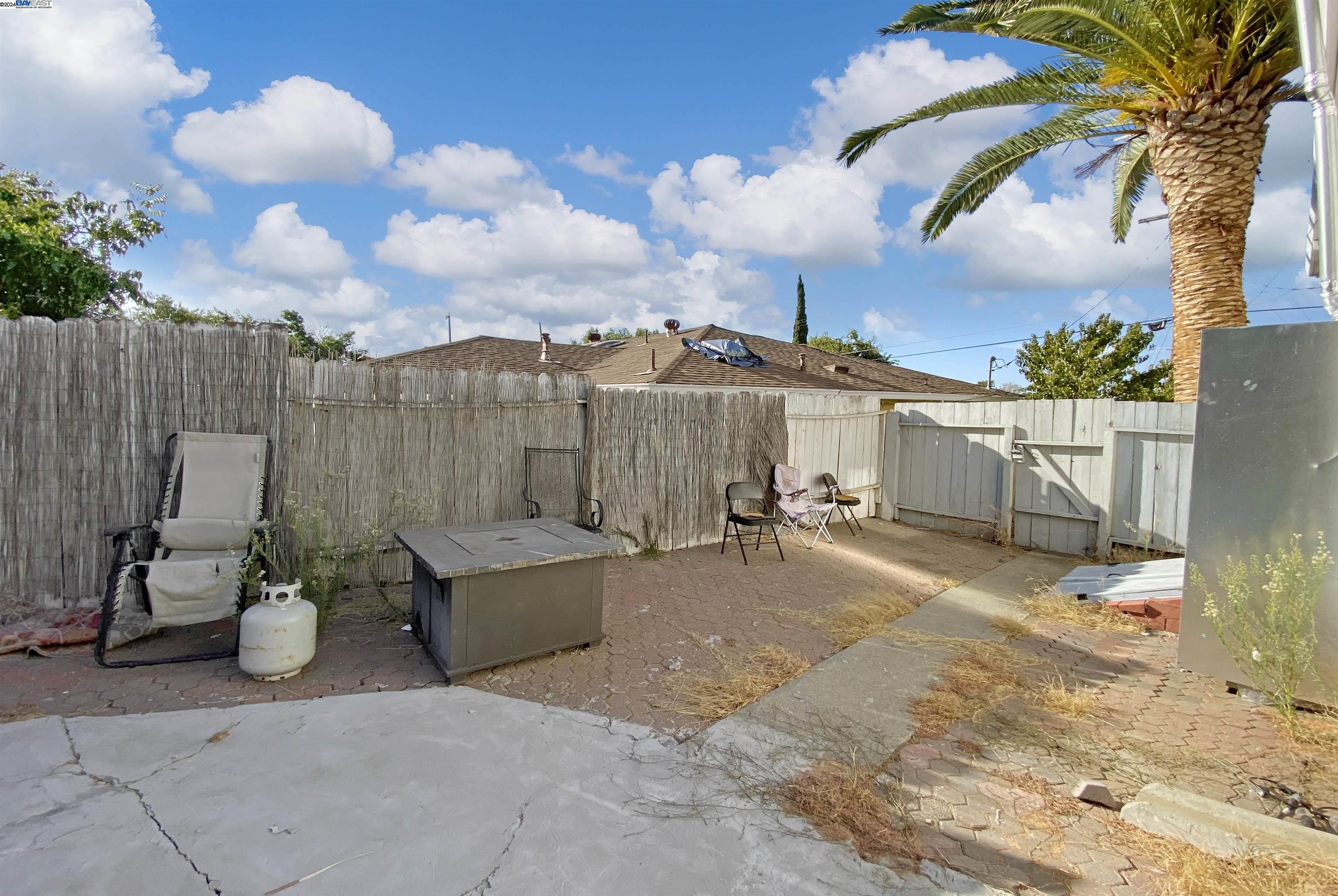 414 SHADDICK DRIVE