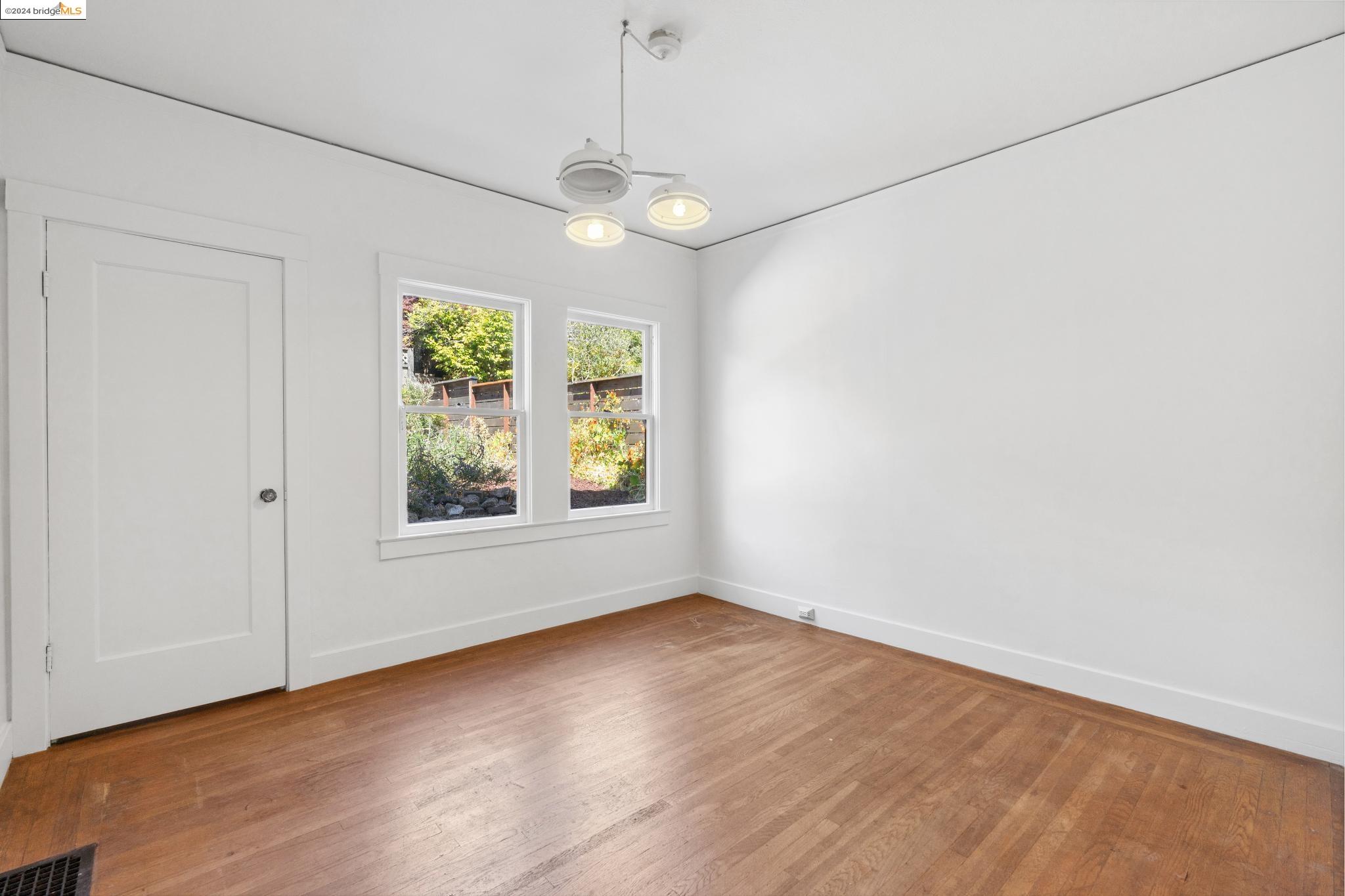653 Colusa Ave