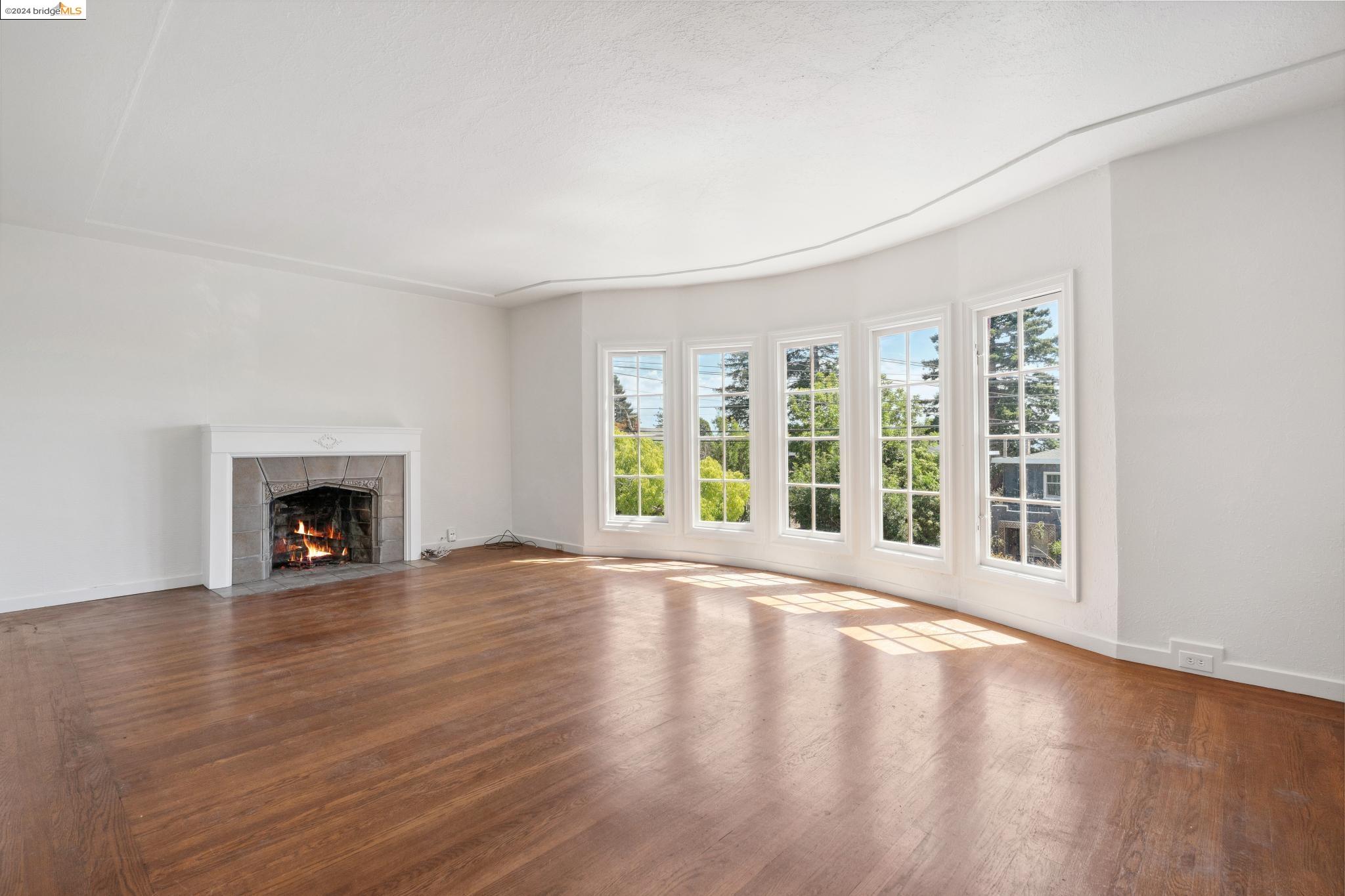 653 Colusa Ave