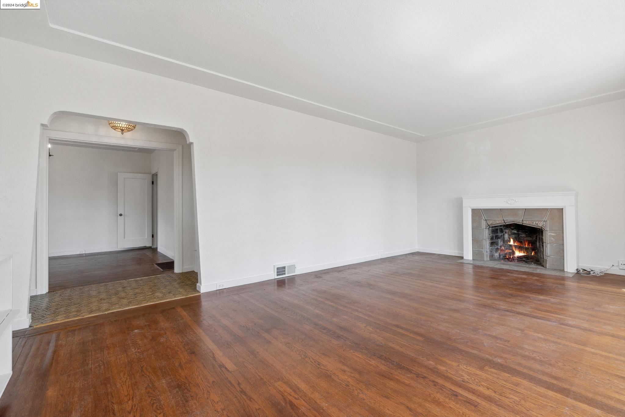 653 Colusa Ave