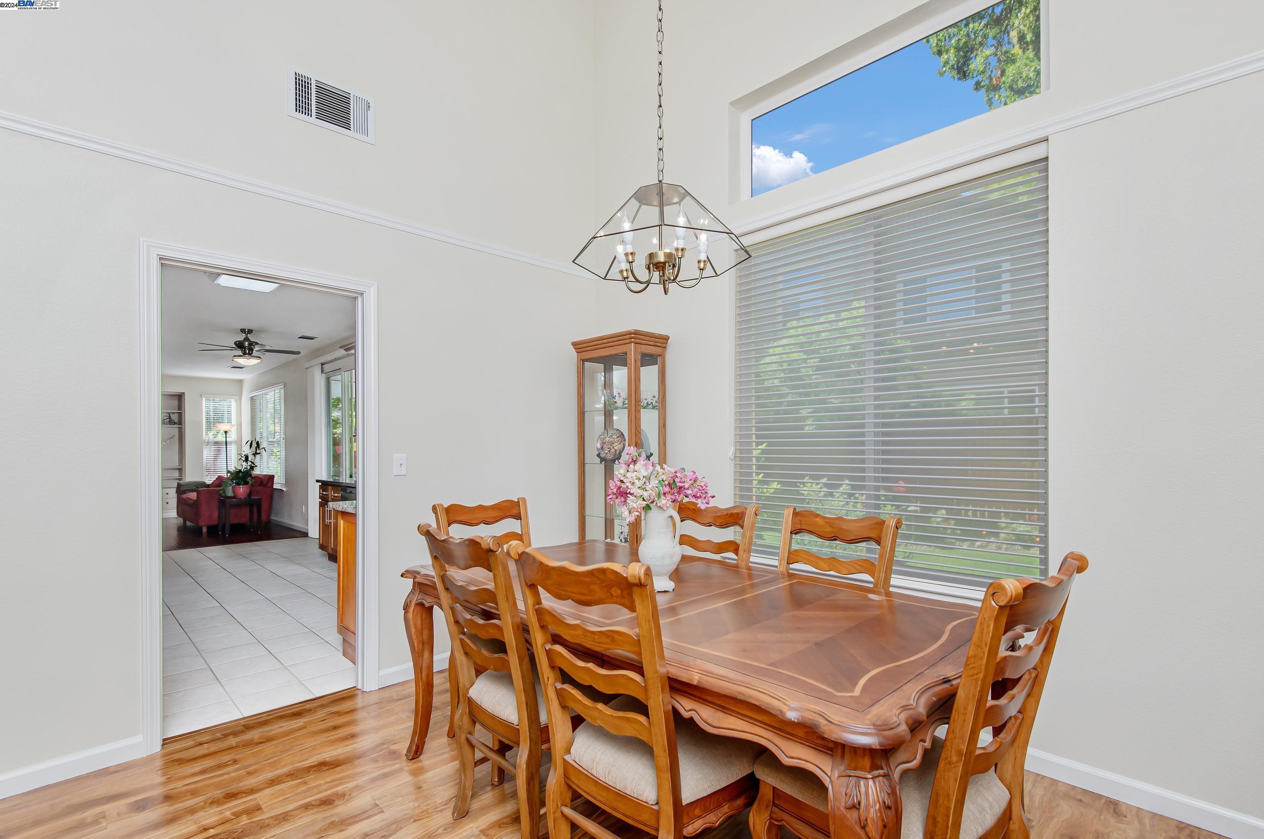 752 Allen Ct
