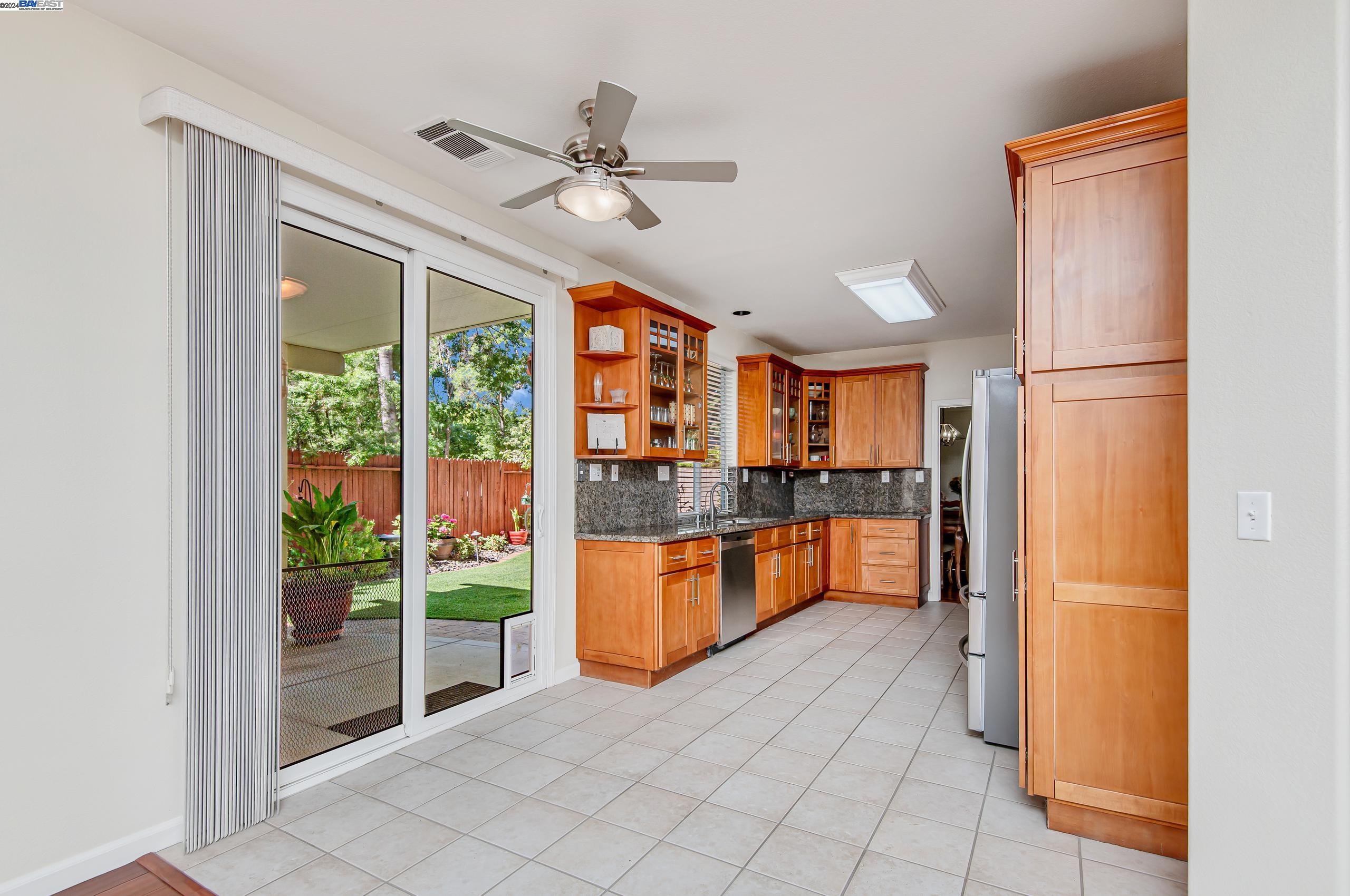 752 Allen Ct
