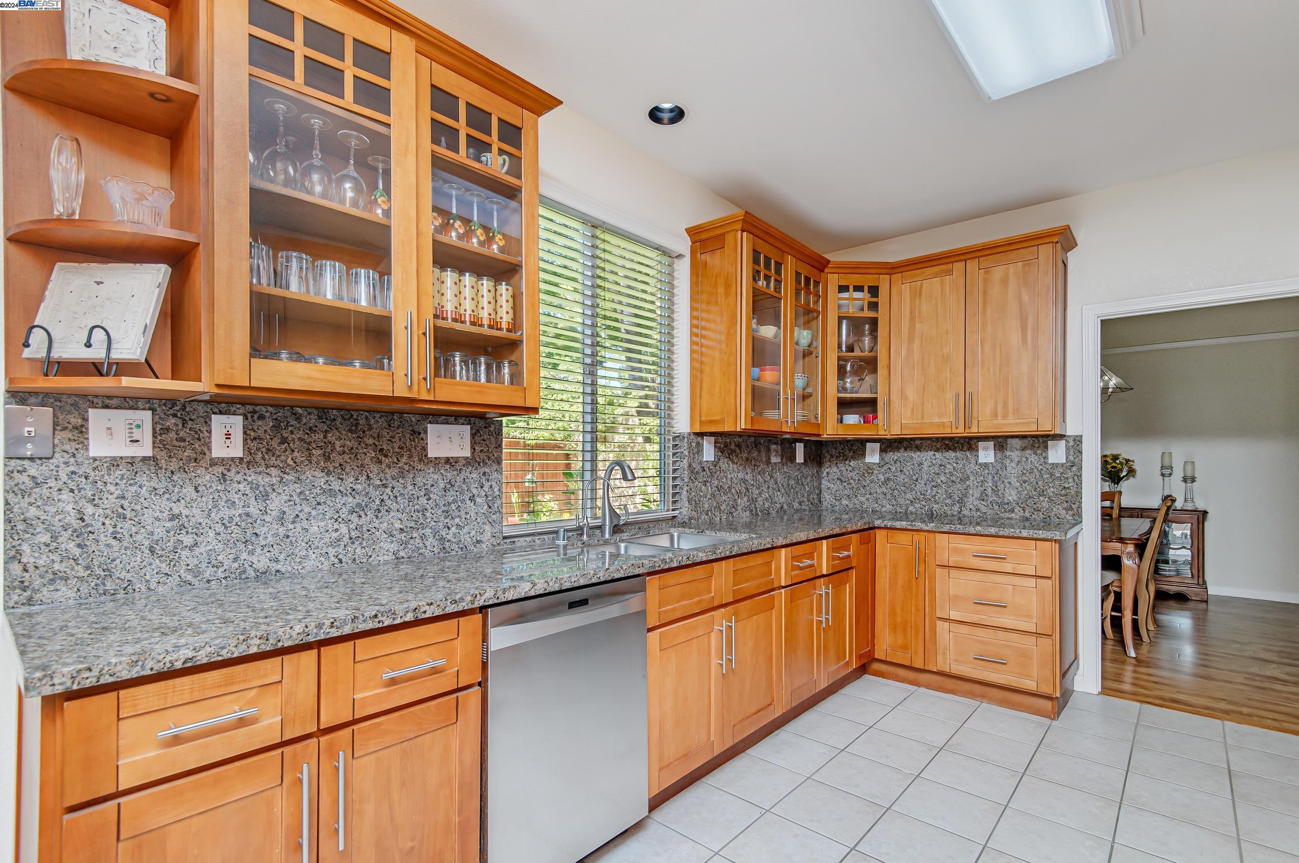 752 Allen Ct
