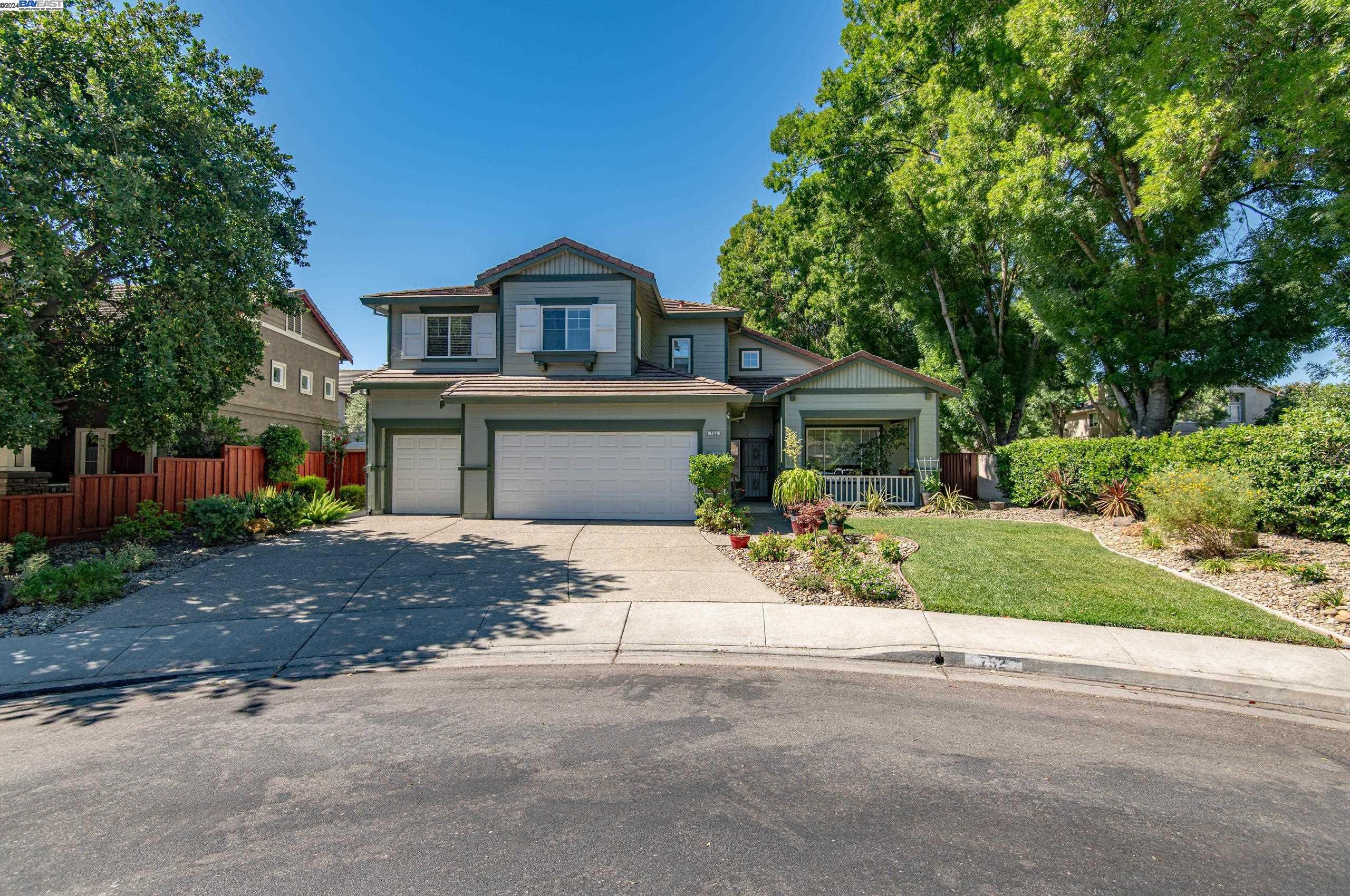 752 Allen Ct