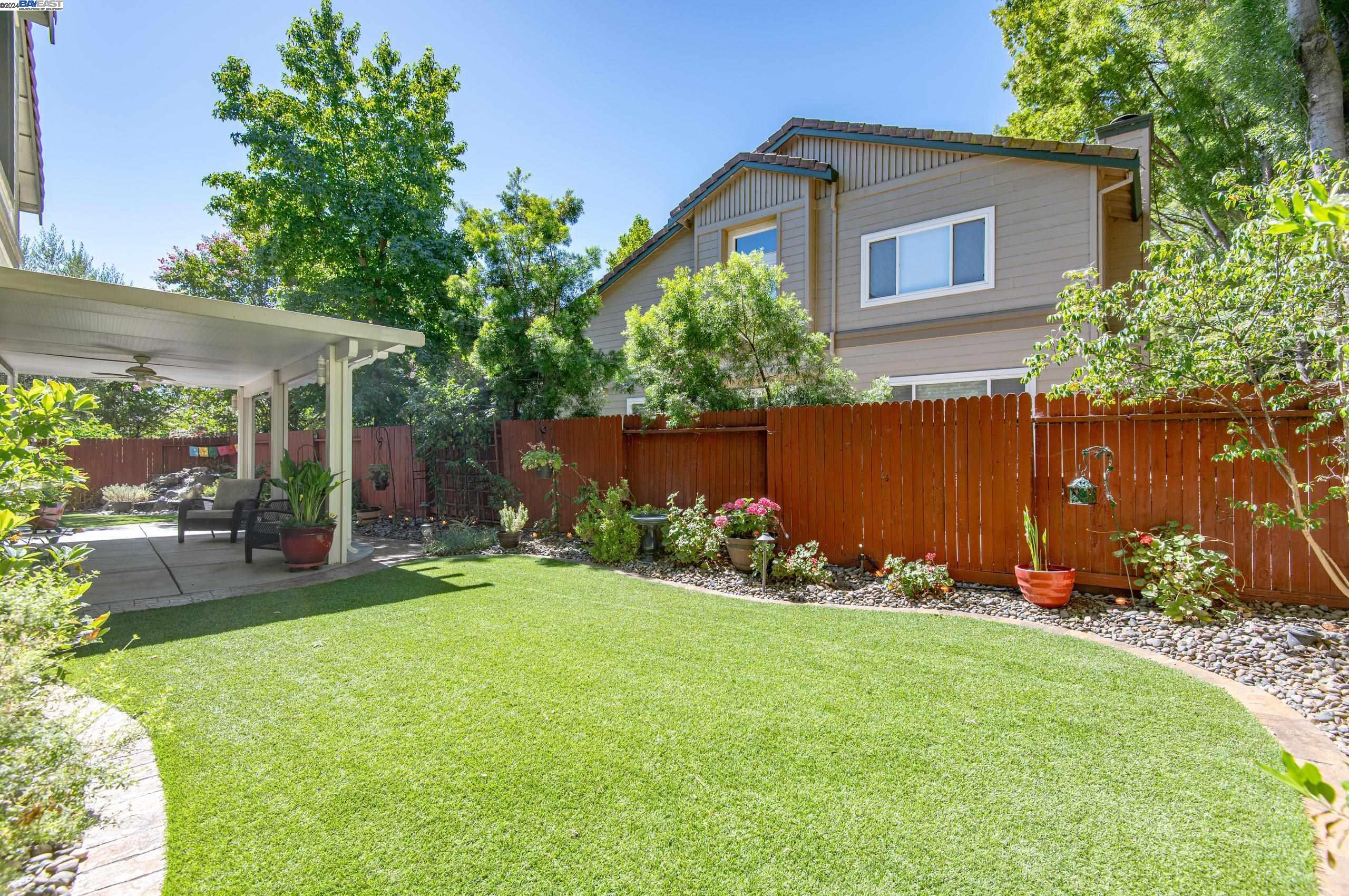 752 Allen Ct