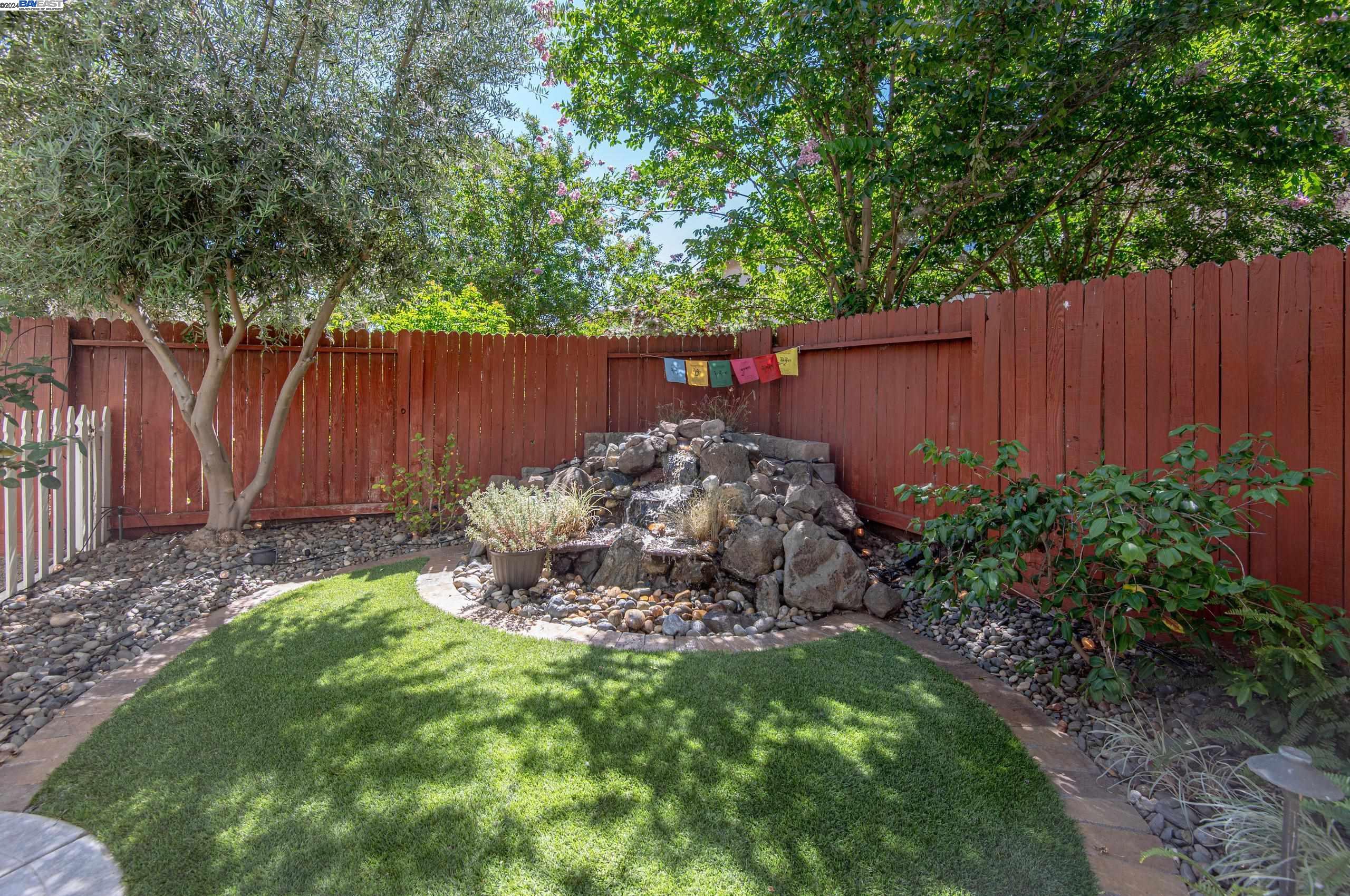 752 Allen Ct