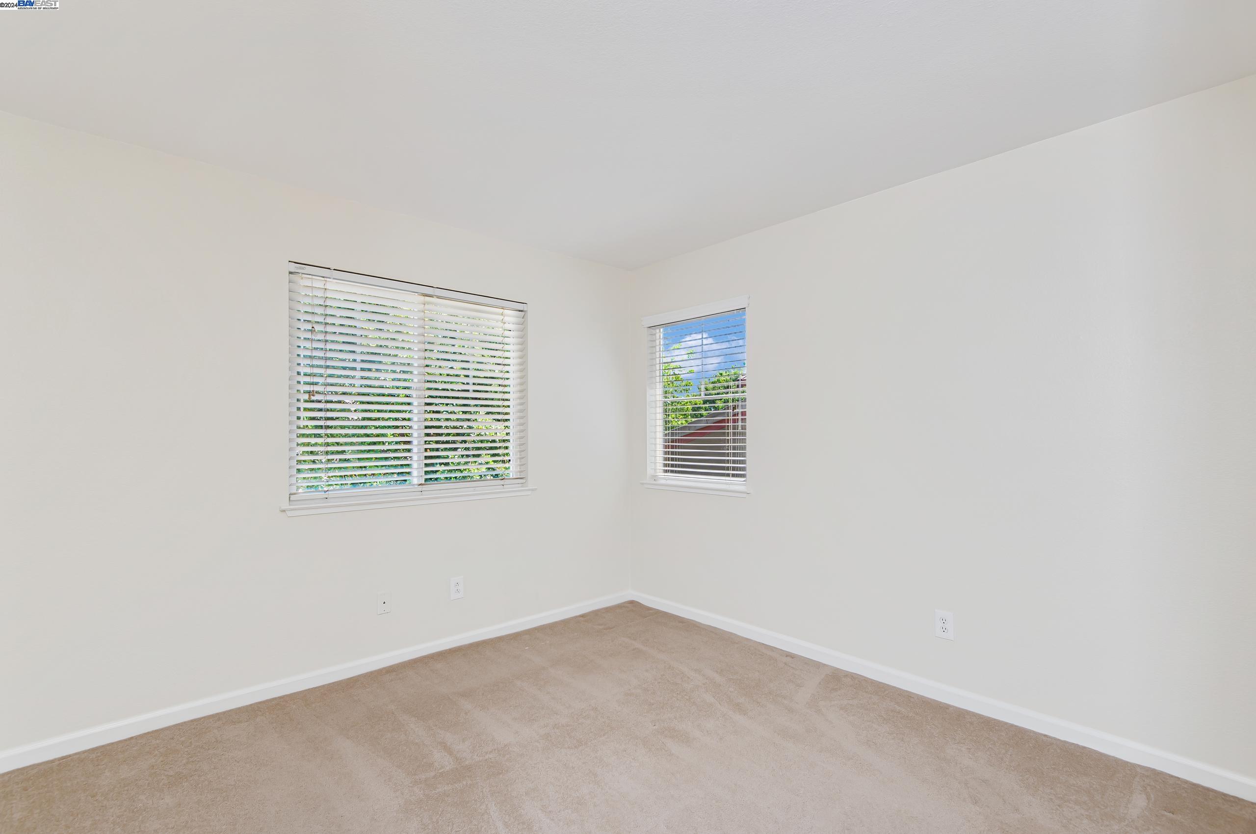 752 Allen Ct