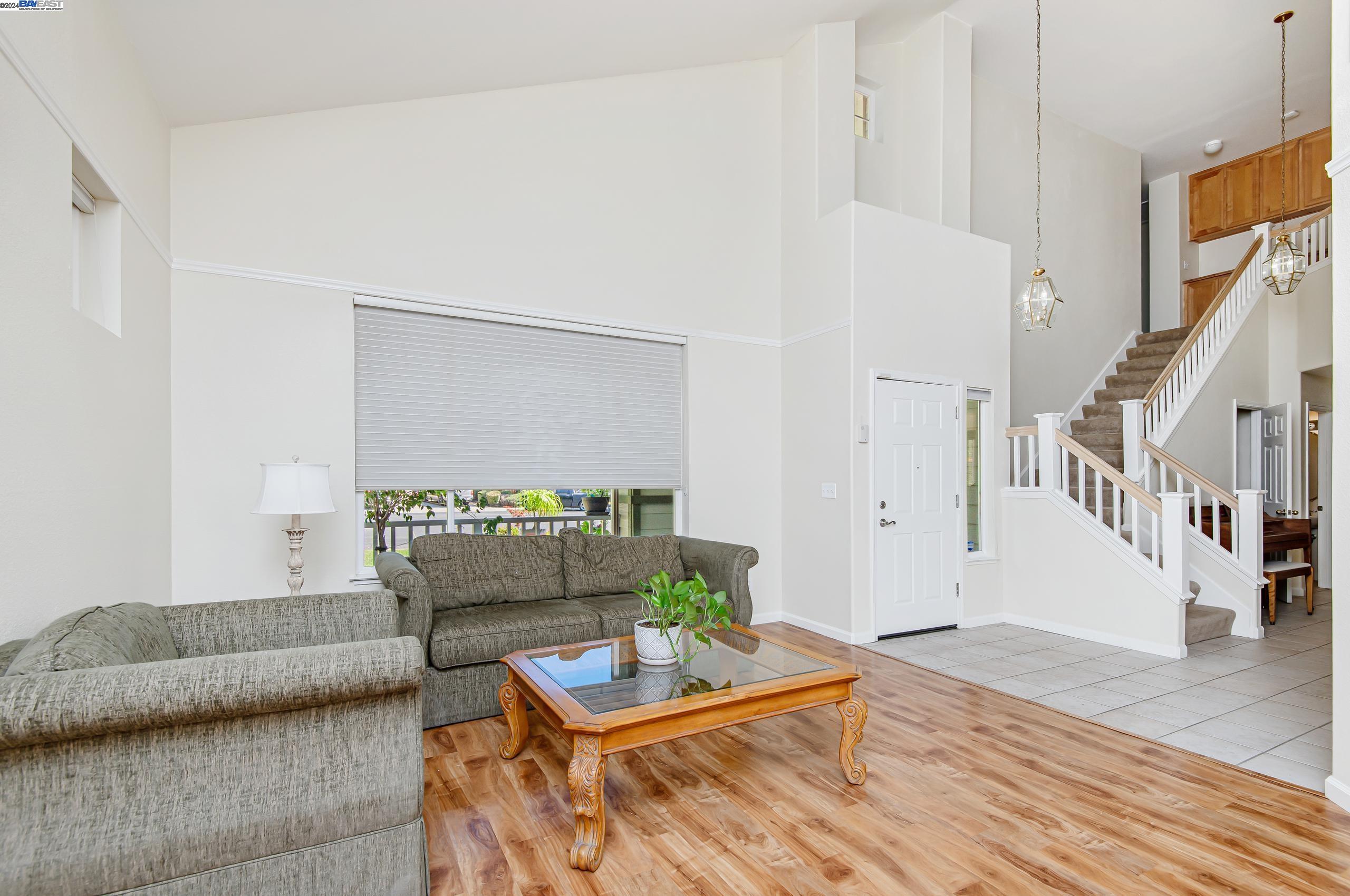 752 Allen Ct