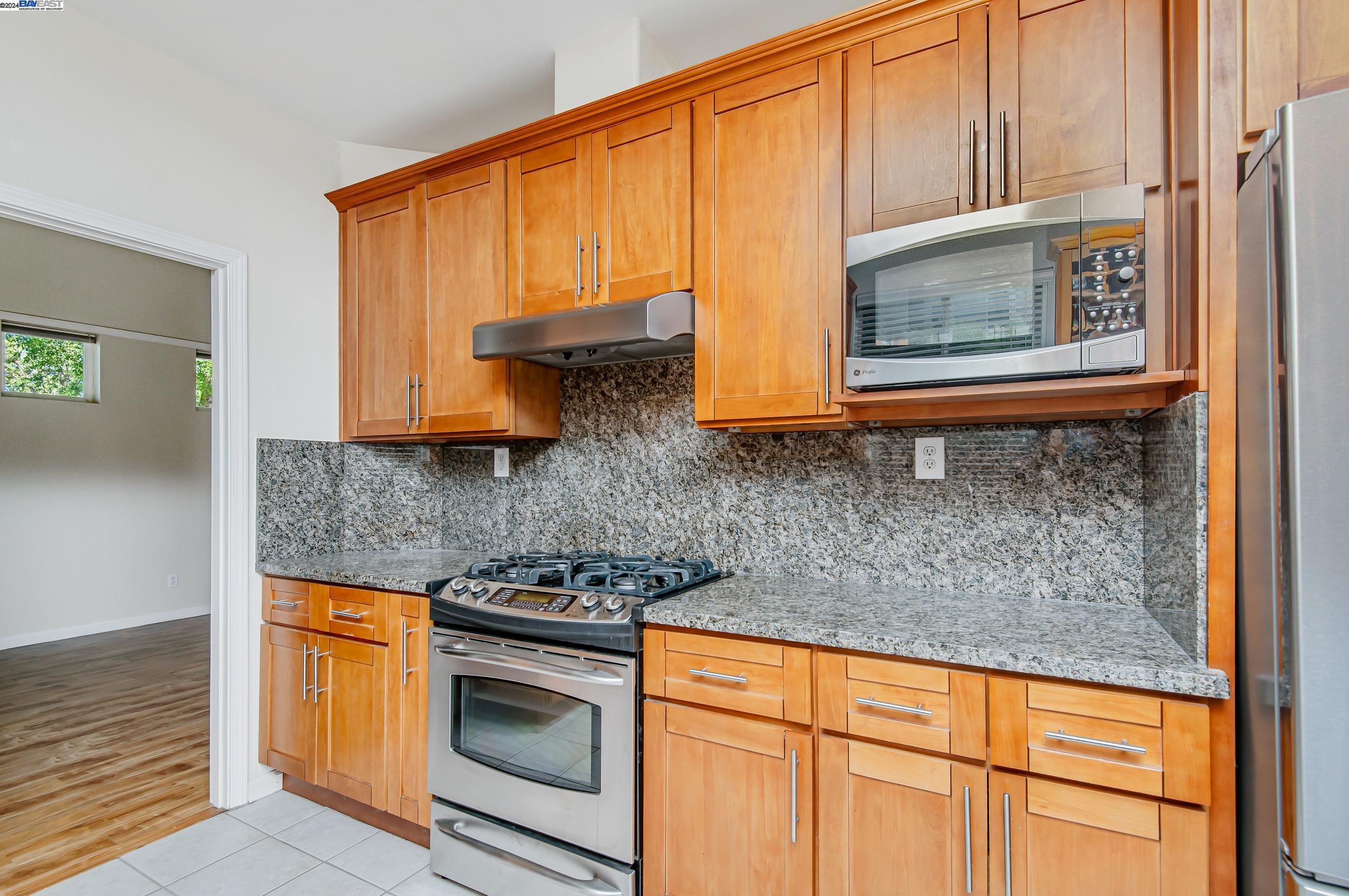 752 Allen Ct