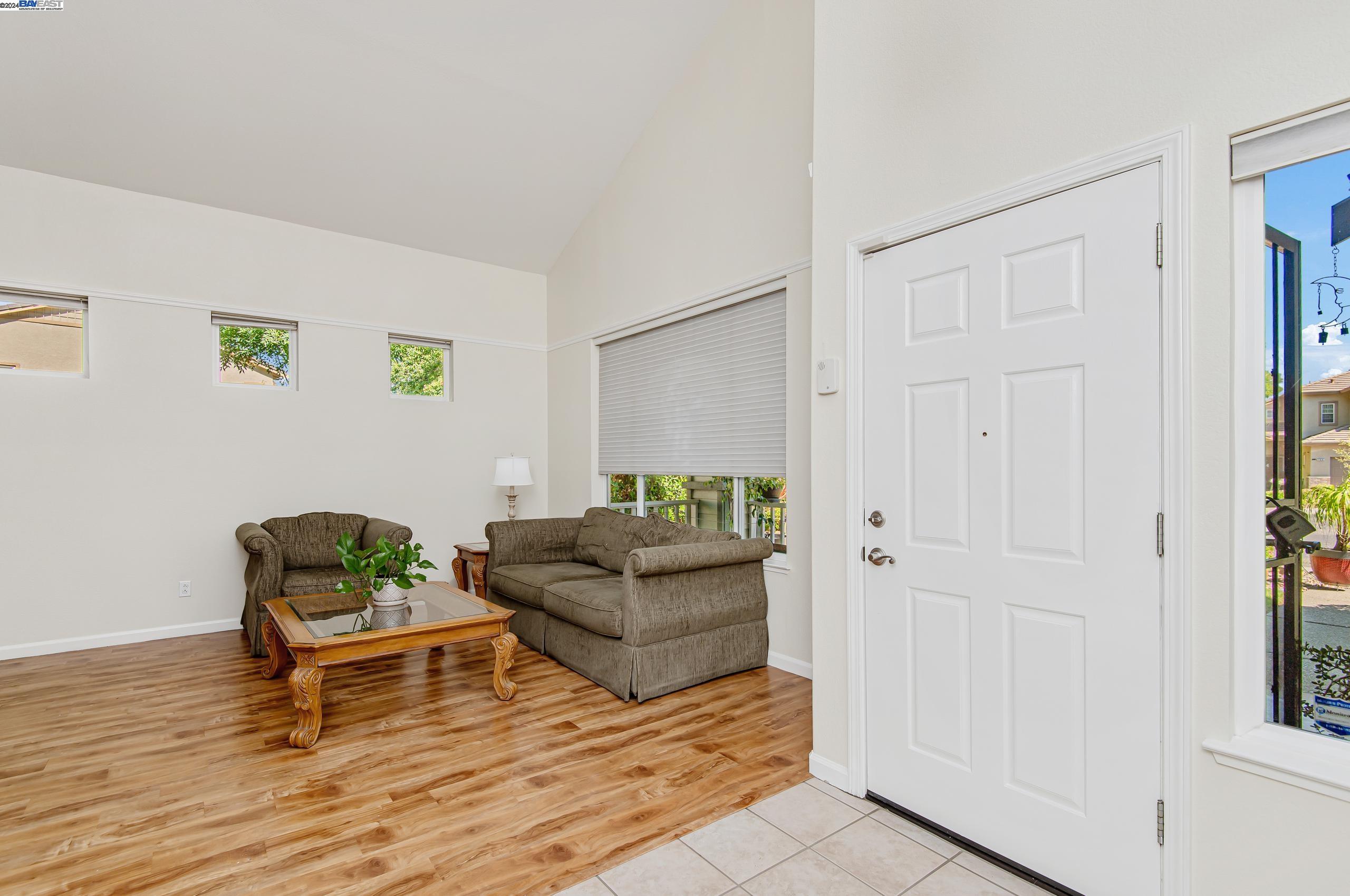 752 Allen Ct