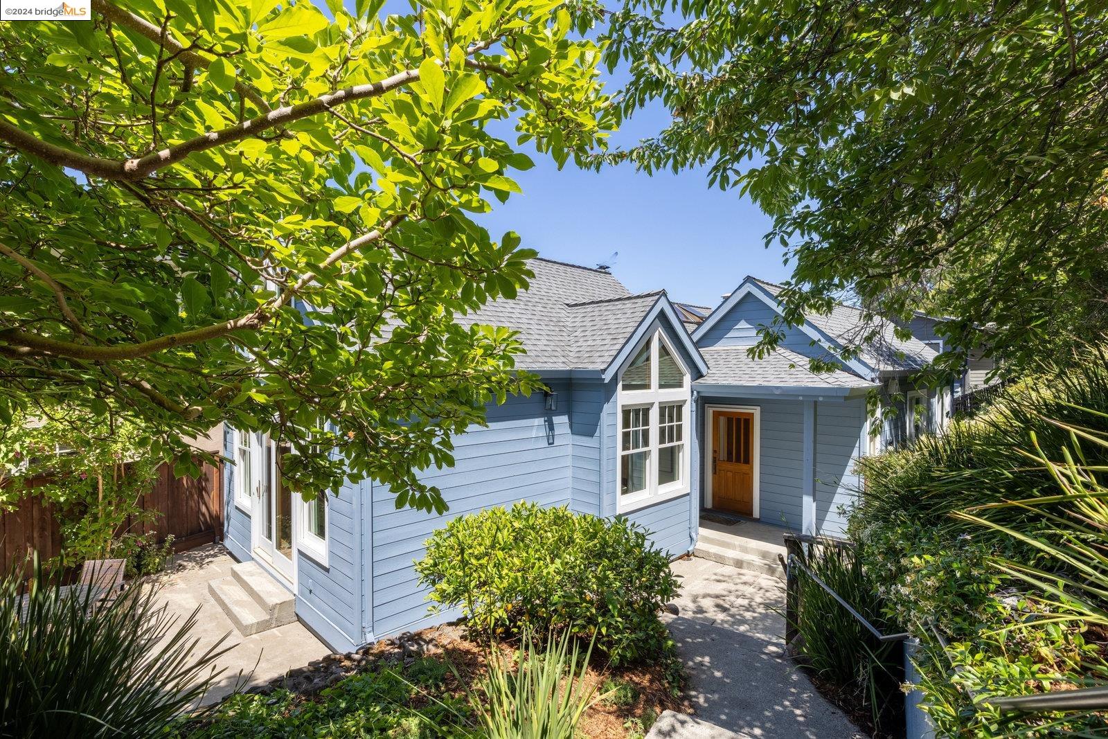 311 Mandalay Rd