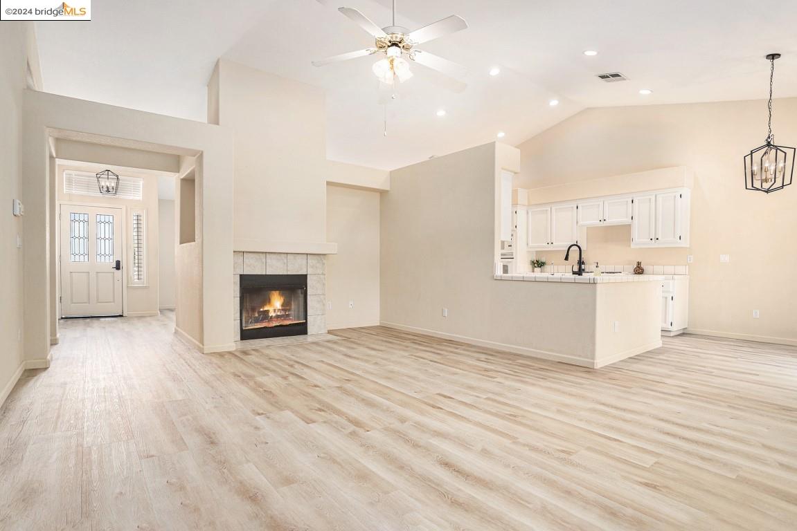 1221 Ocean Ct