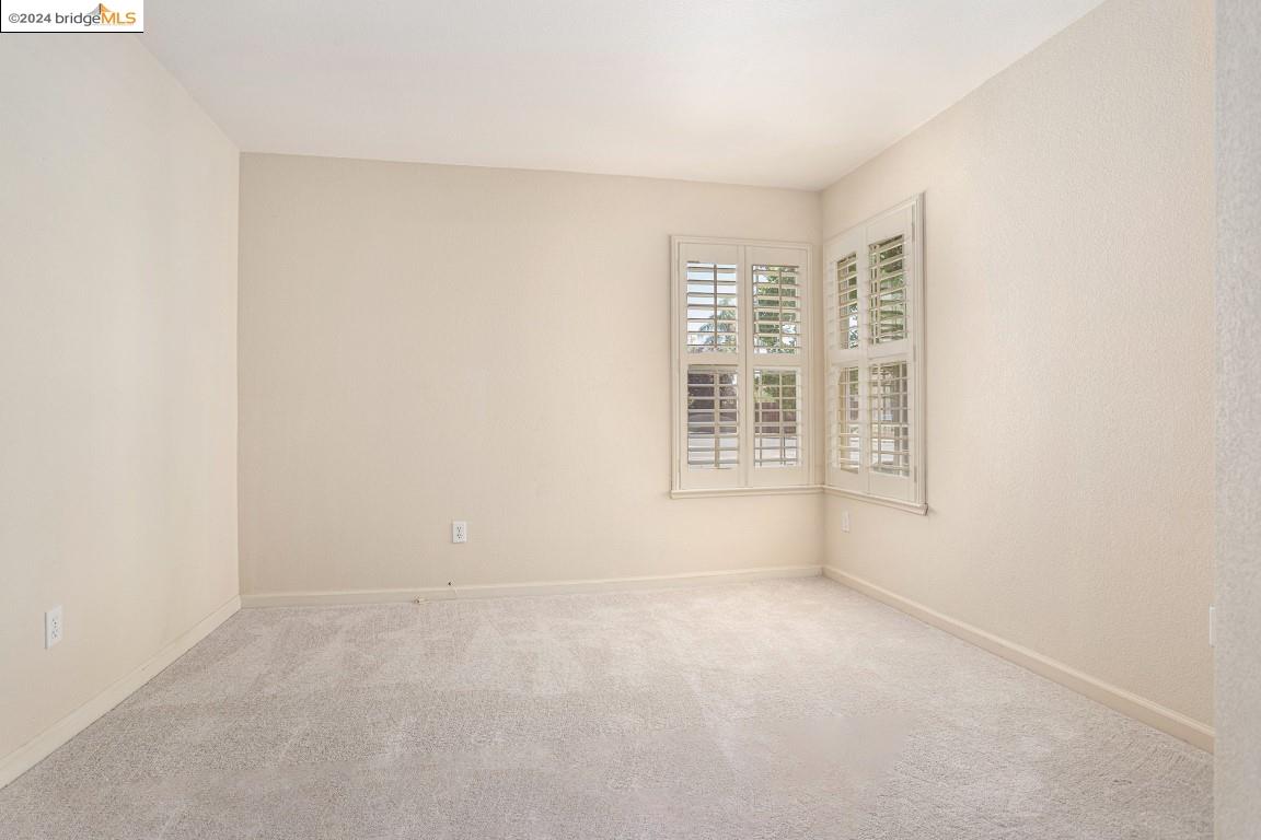 1221 Ocean Ct