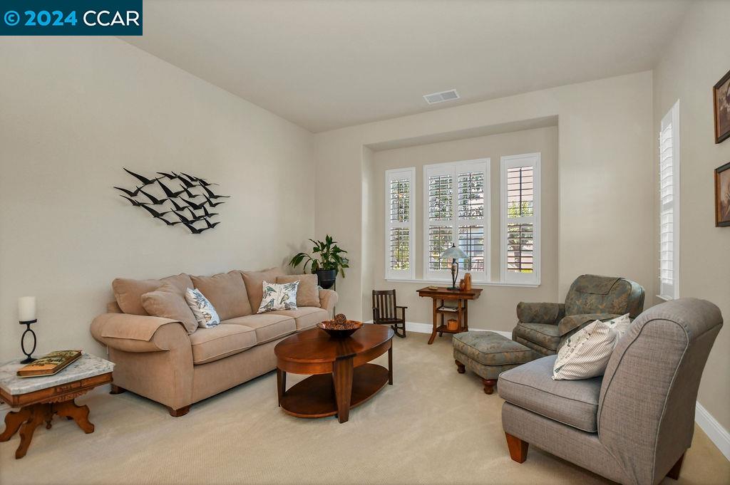 1787 Rubidoux Ter
