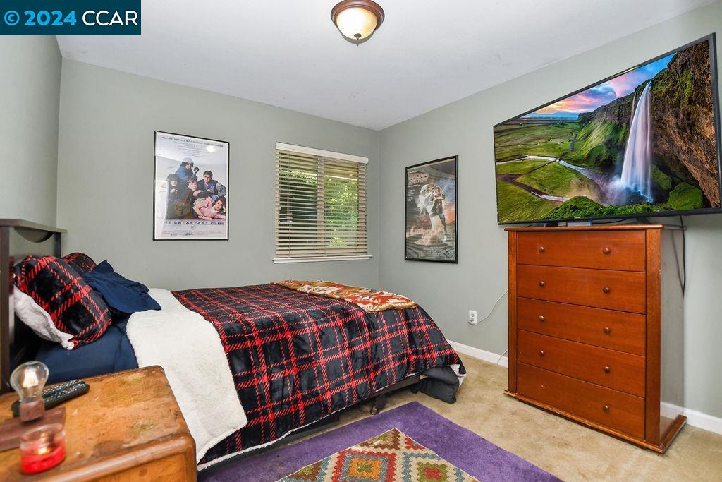 3305 Bluejay Drive