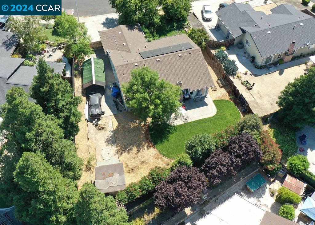 3305 Bluejay Drive