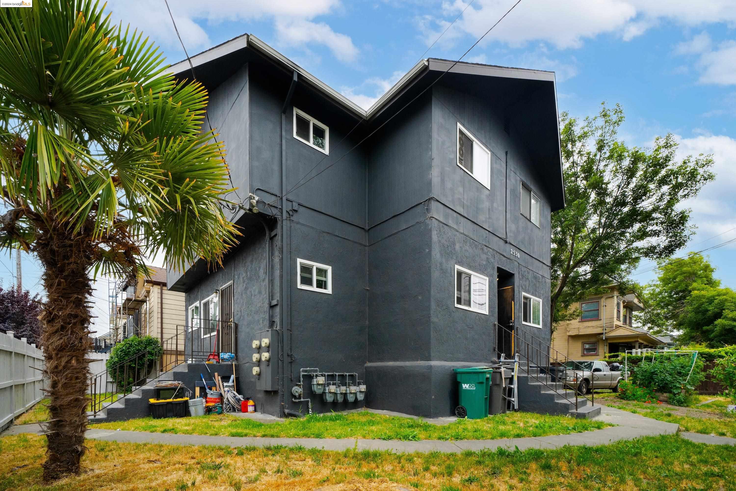 2530 Myrtle St