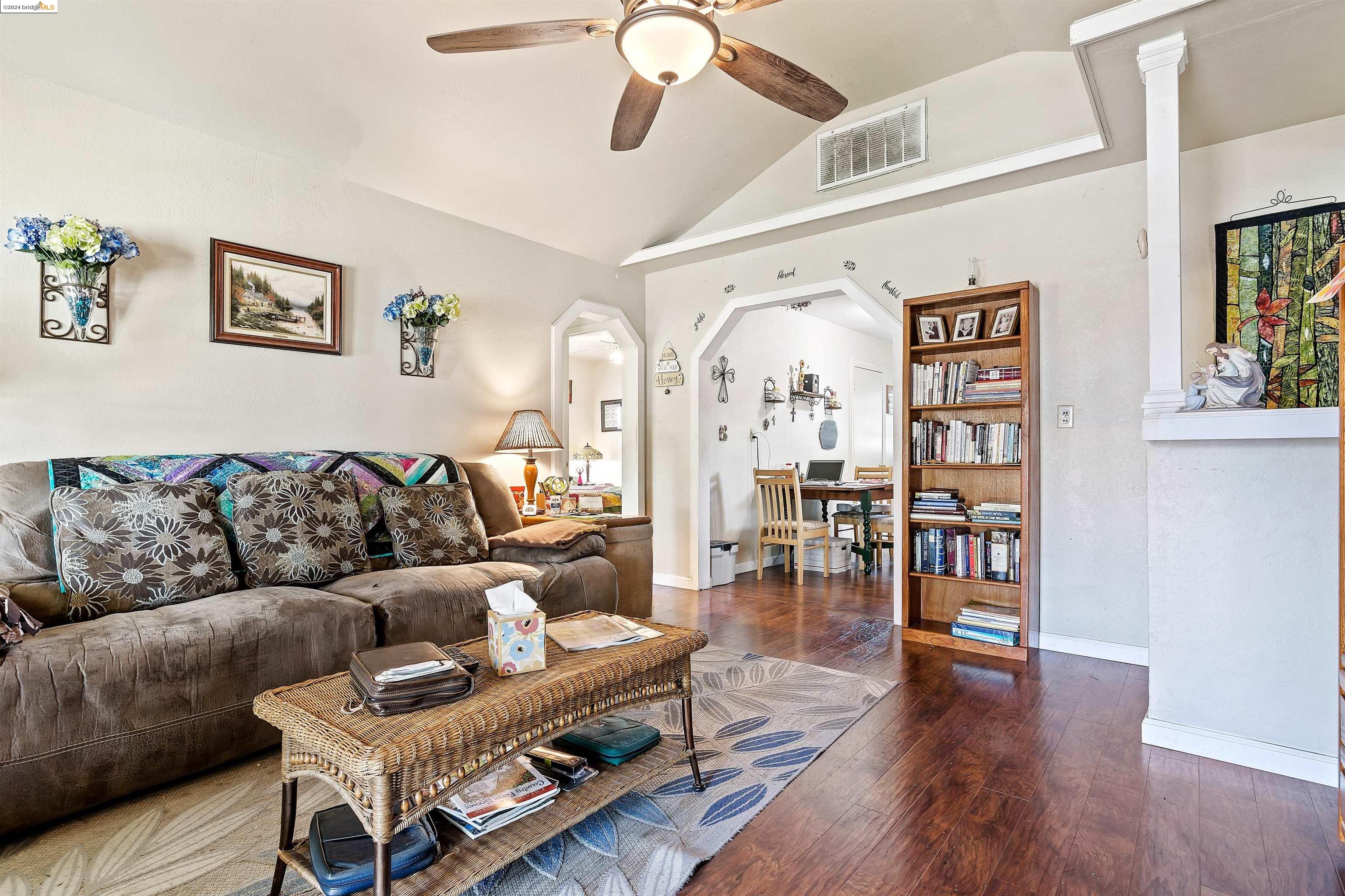 103 Malicoat Ave