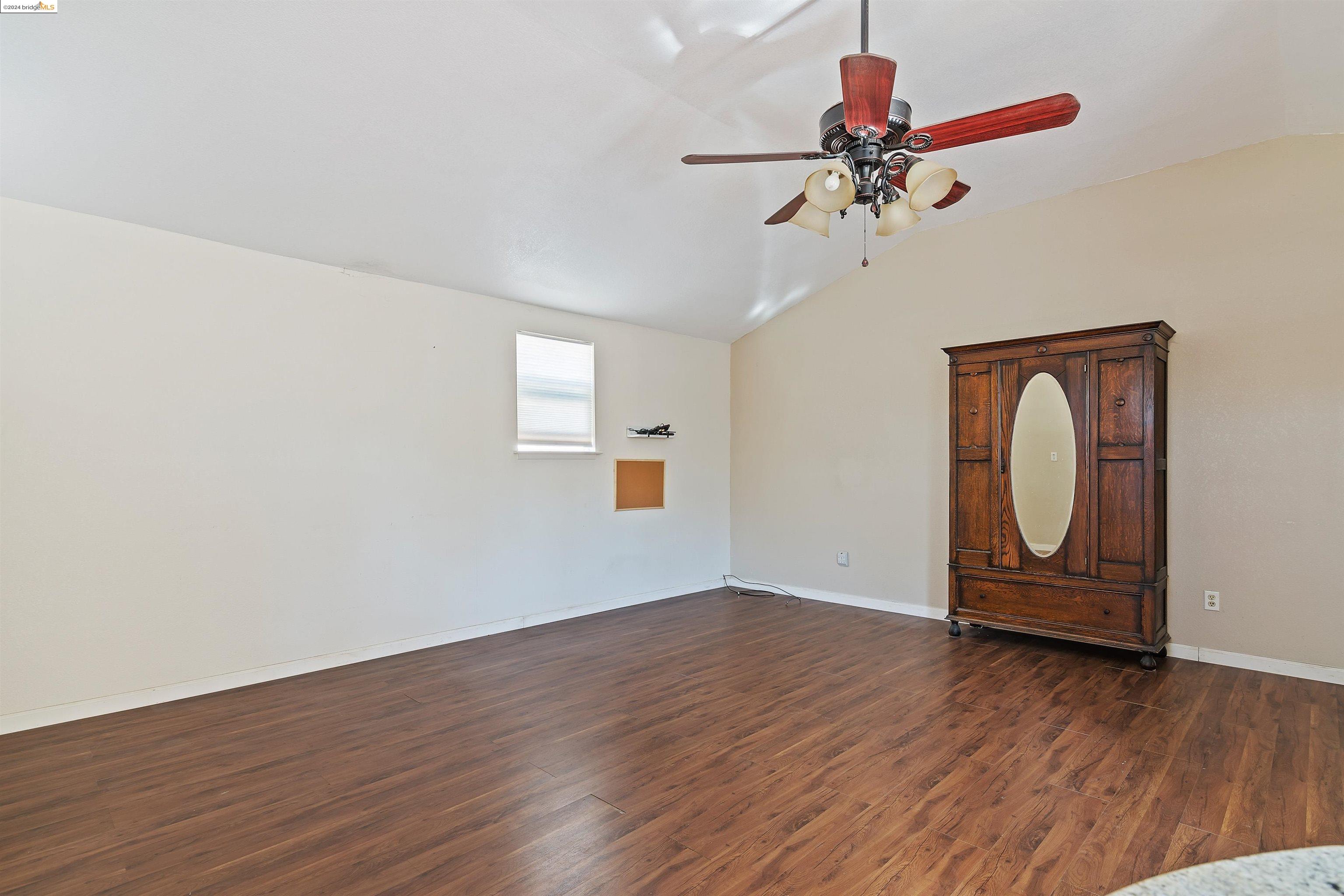 103 Malicoat Ave