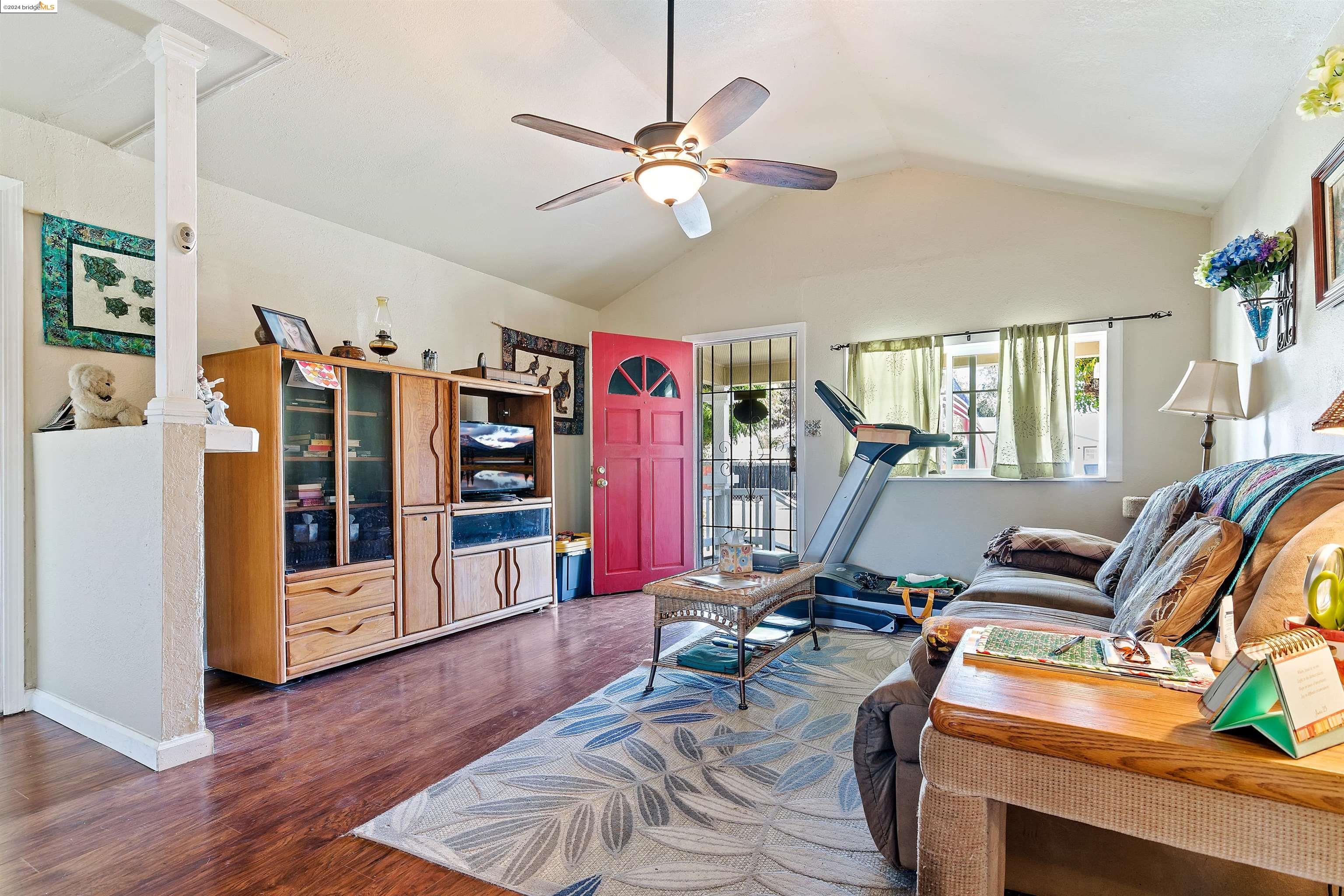 103 Malicoat Ave