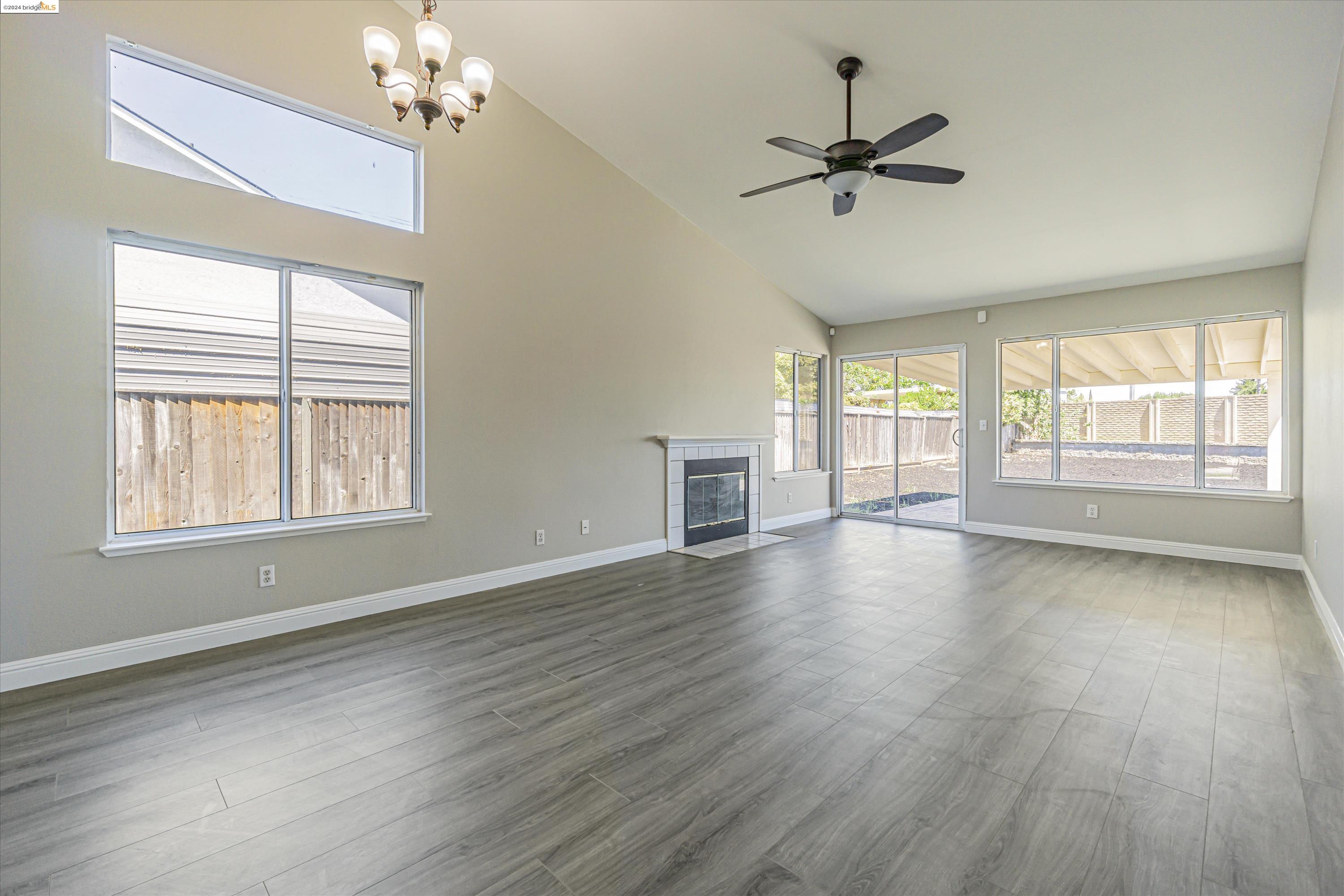 1744 Fairhaven Ct