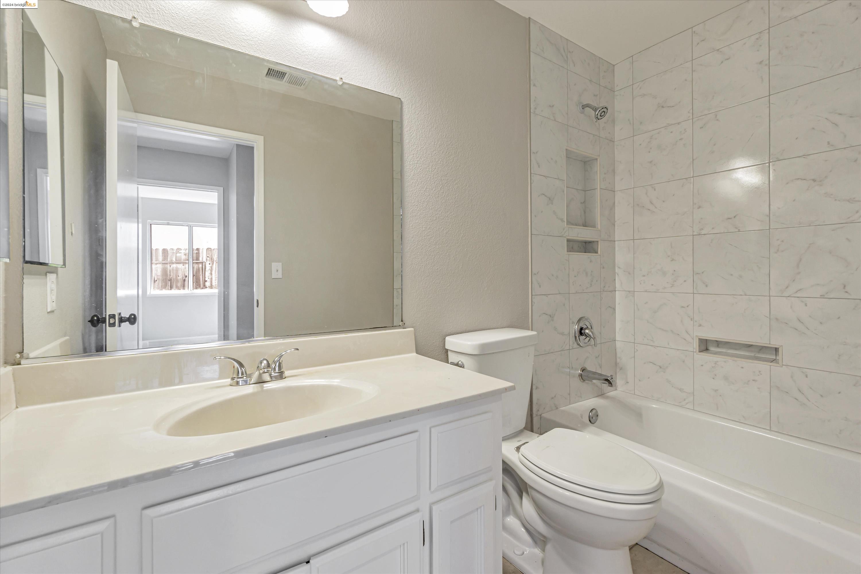 1744 Fairhaven Ct
