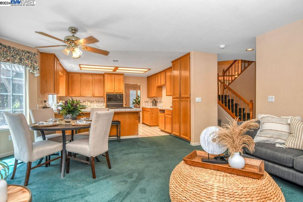 121 Meadow Ct