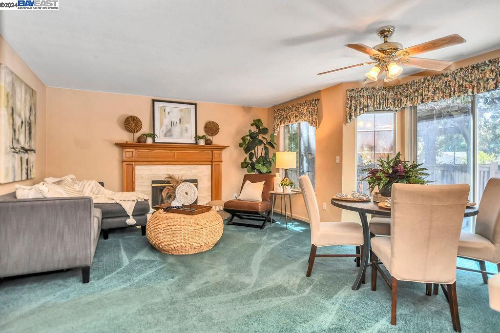 121 Meadow Ct