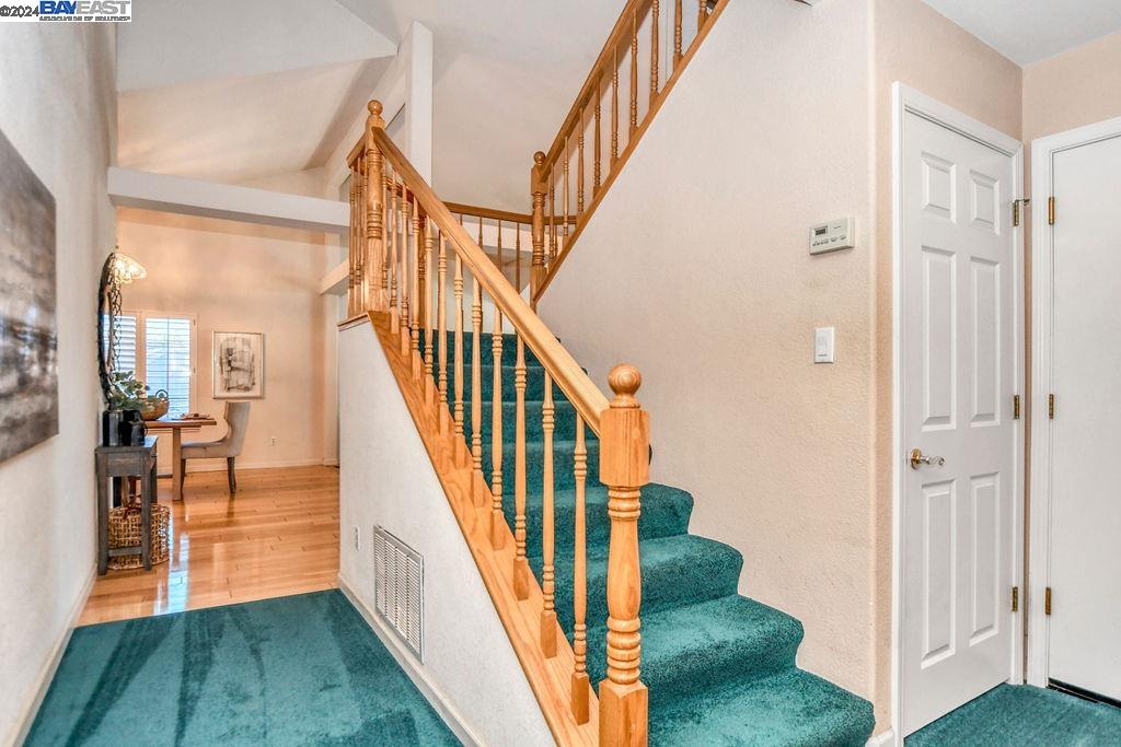 121 Meadow Ct