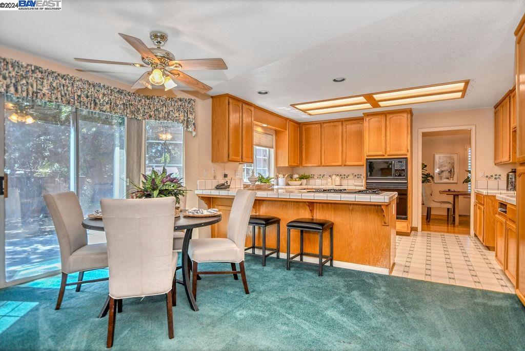 121 Meadow Ct