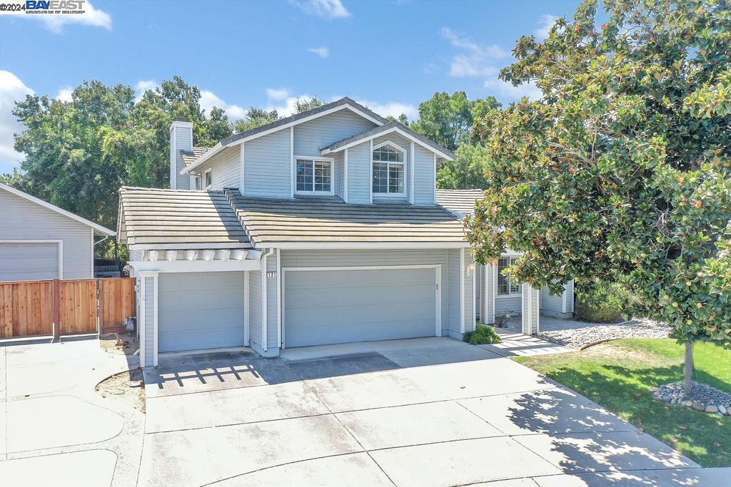 121 Meadow Ct