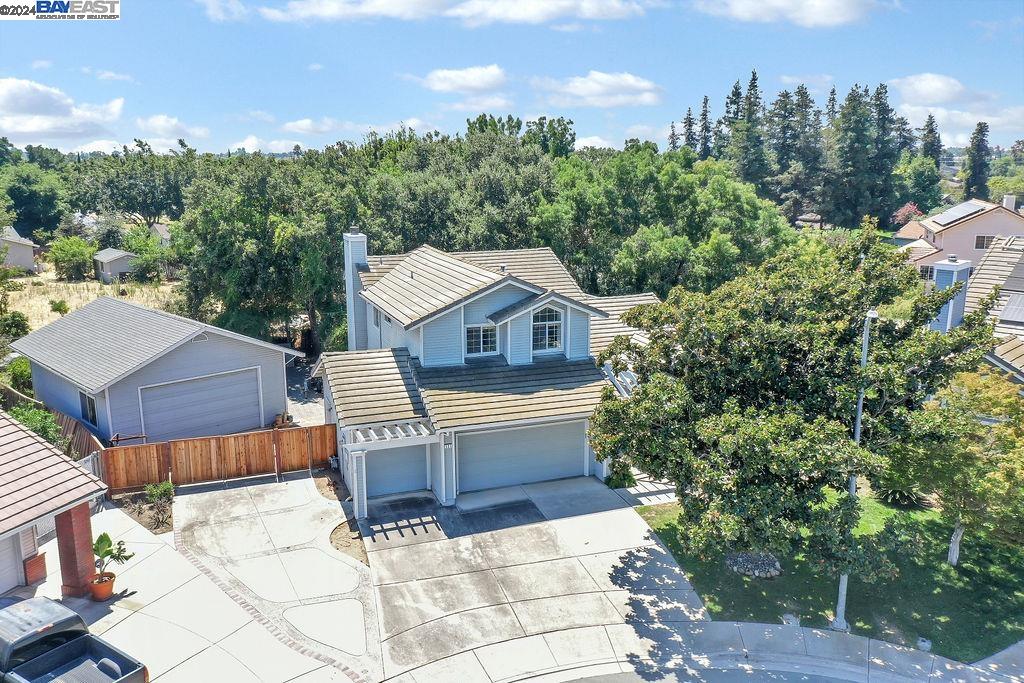 121 Meadow Ct