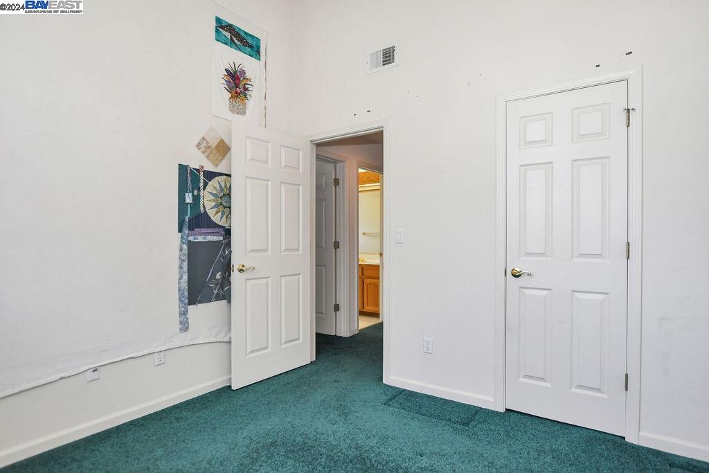 121 Meadow Ct