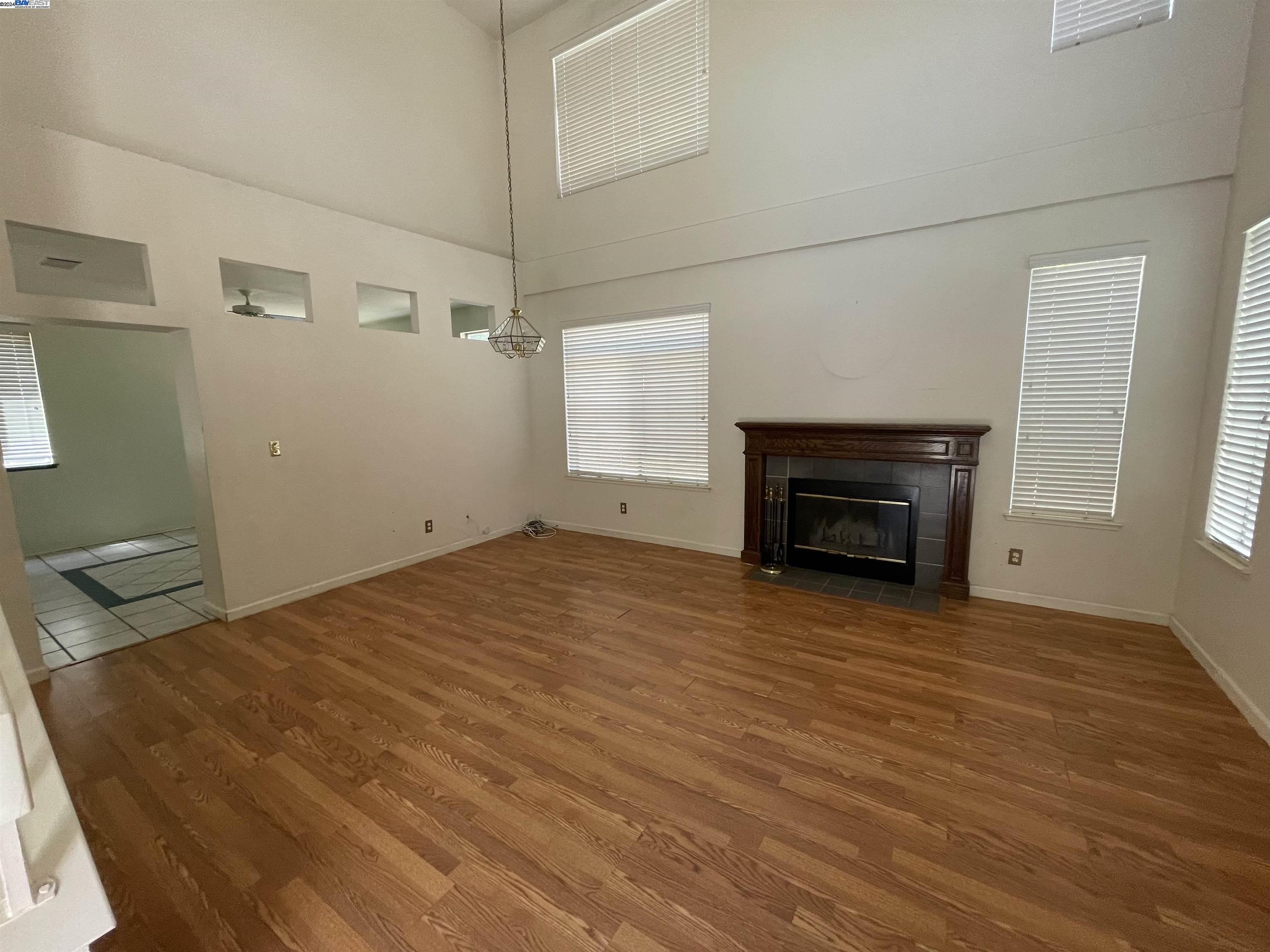 4757 Canopy Ln