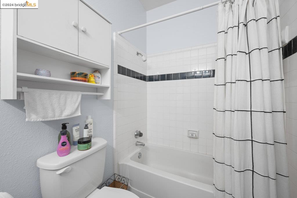 1201 Glen Cove Pkwy # 202