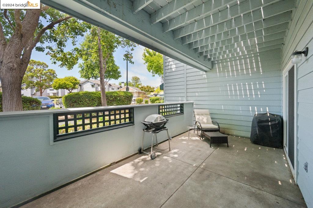 1201 Glen Cove Pkwy # 202