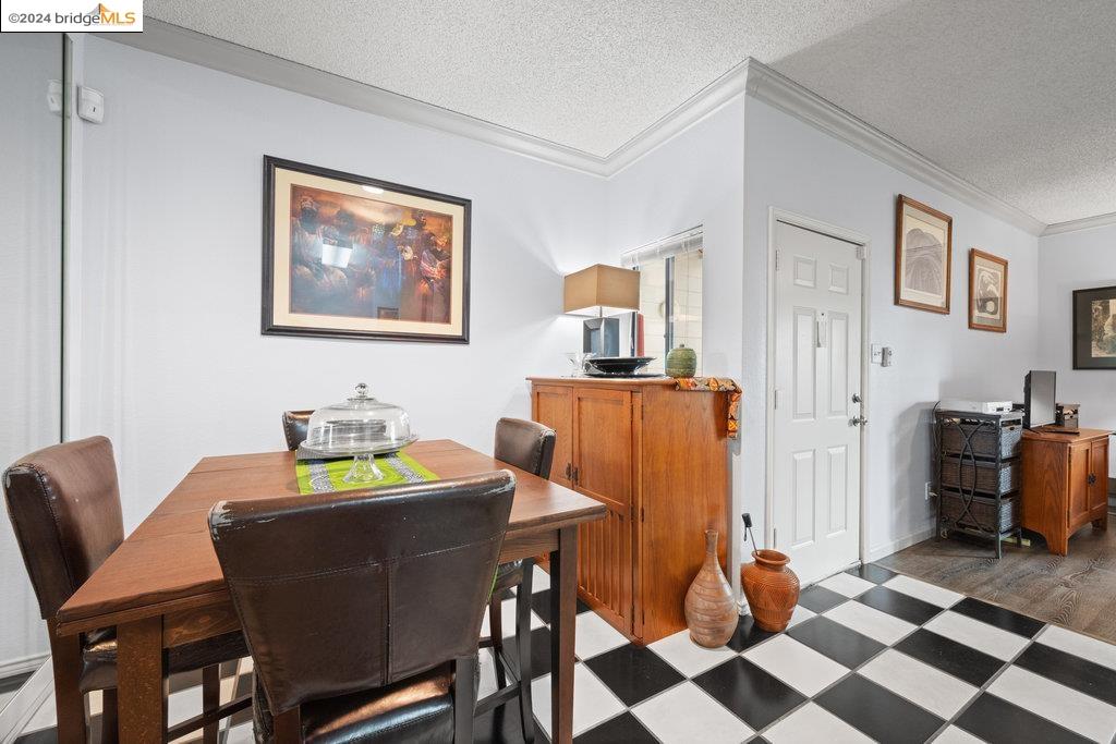 1201 Glen Cove Pkwy # 202