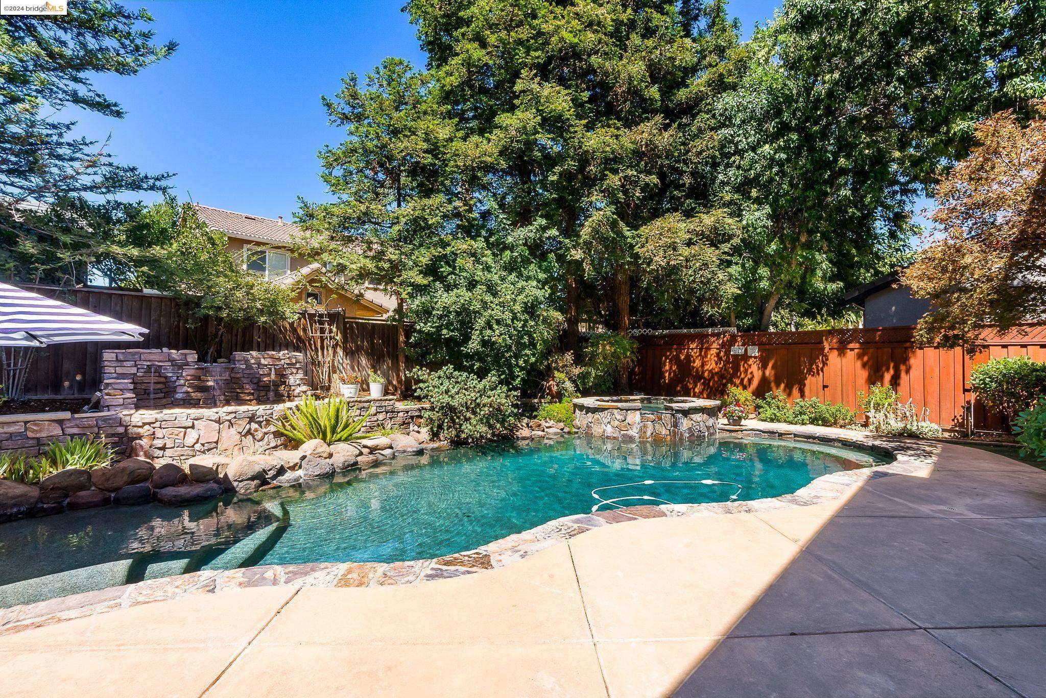 1413 Solana Dr