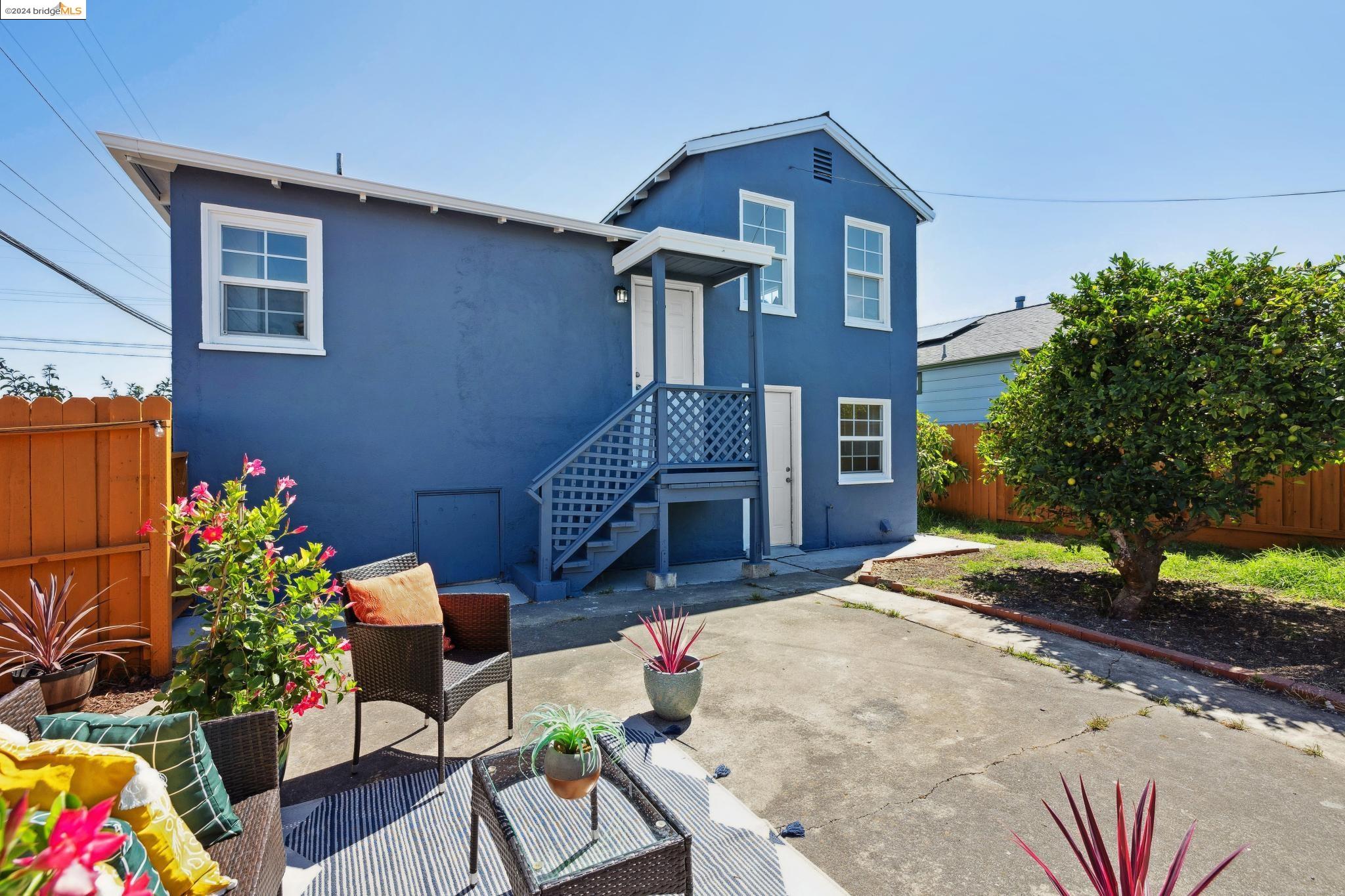 2387 Humphrey Ave