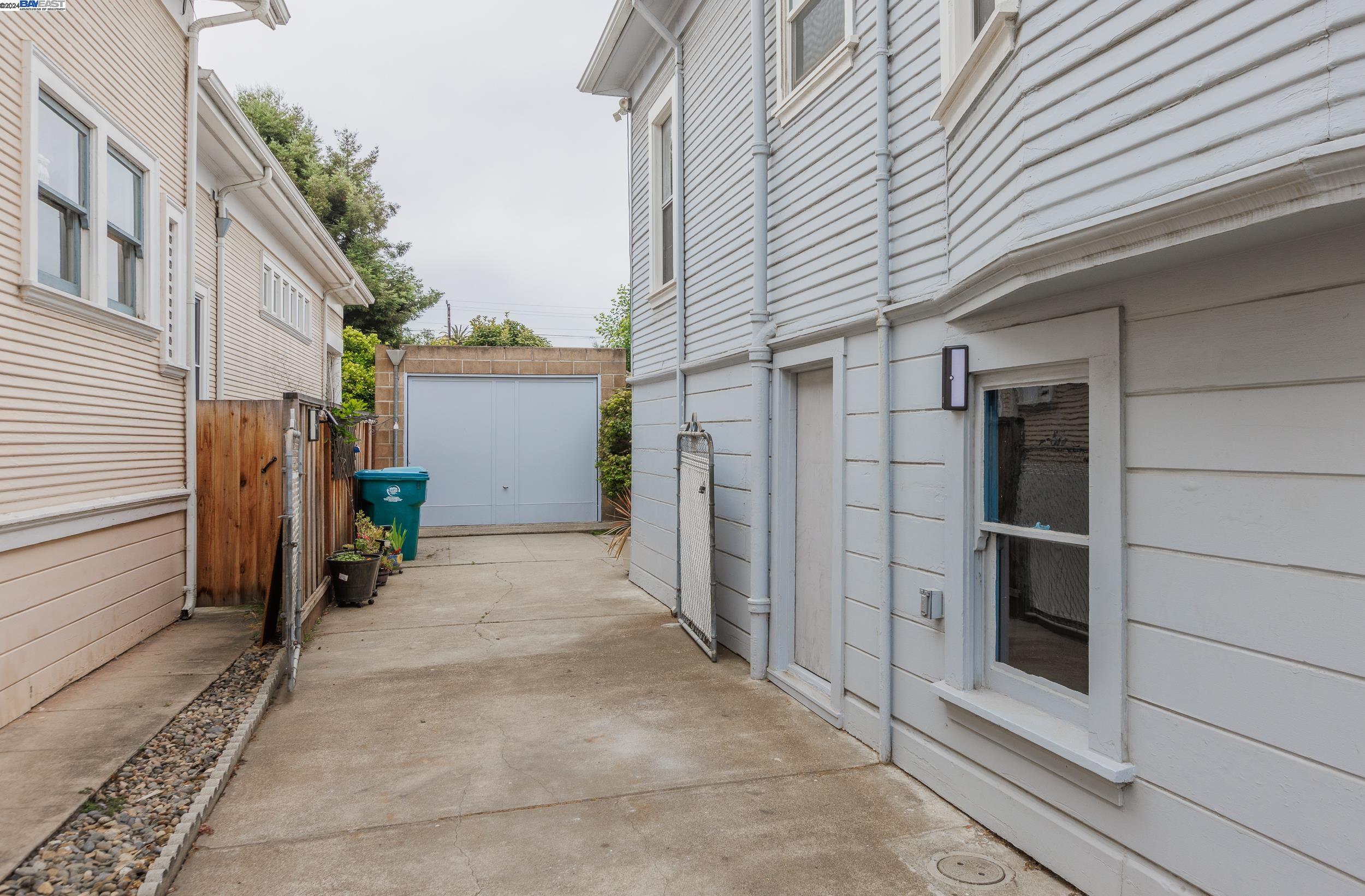 1518 Pacific Ave