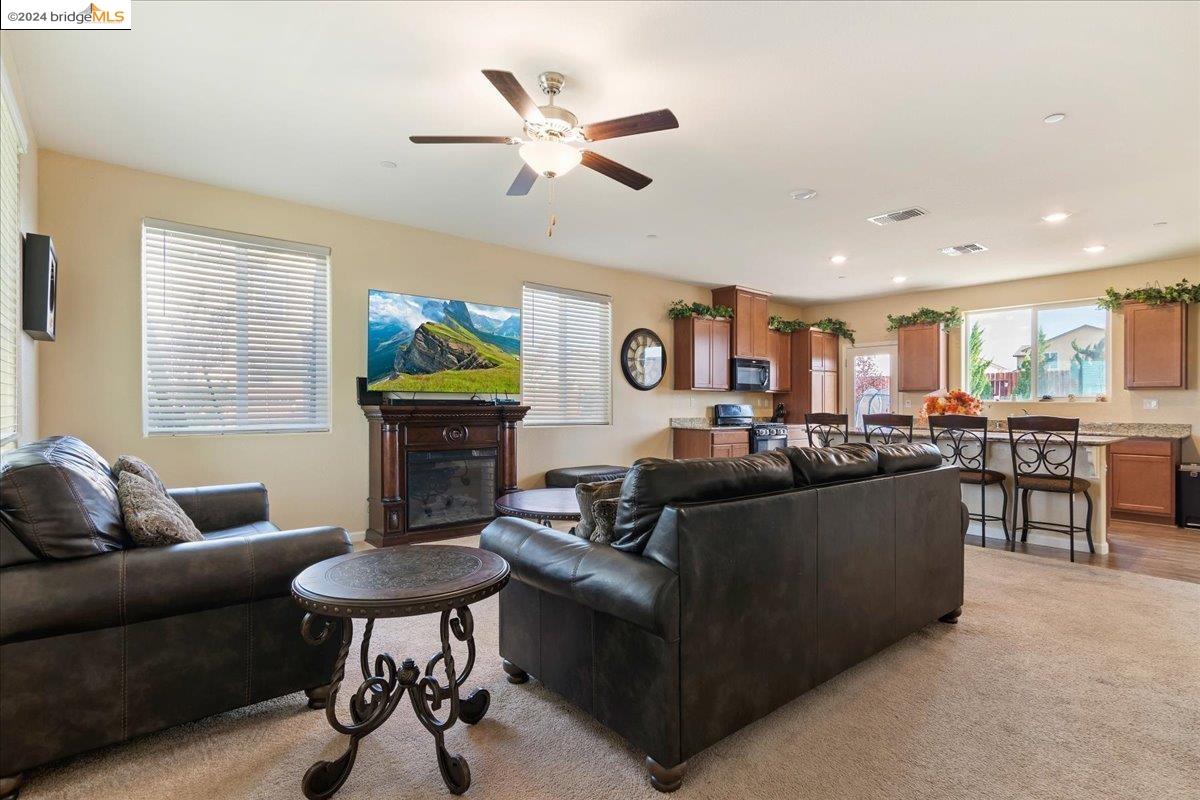 4524 Lincoln Lndg