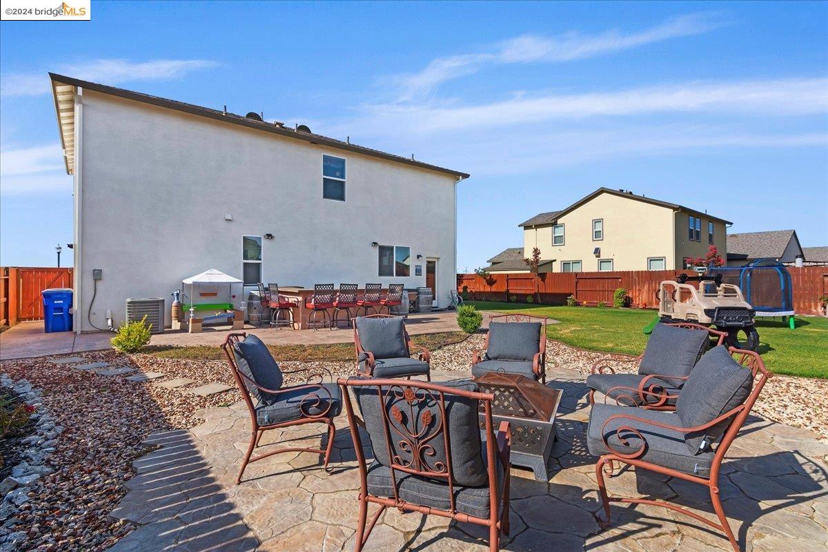 4524 Lincoln Lndg