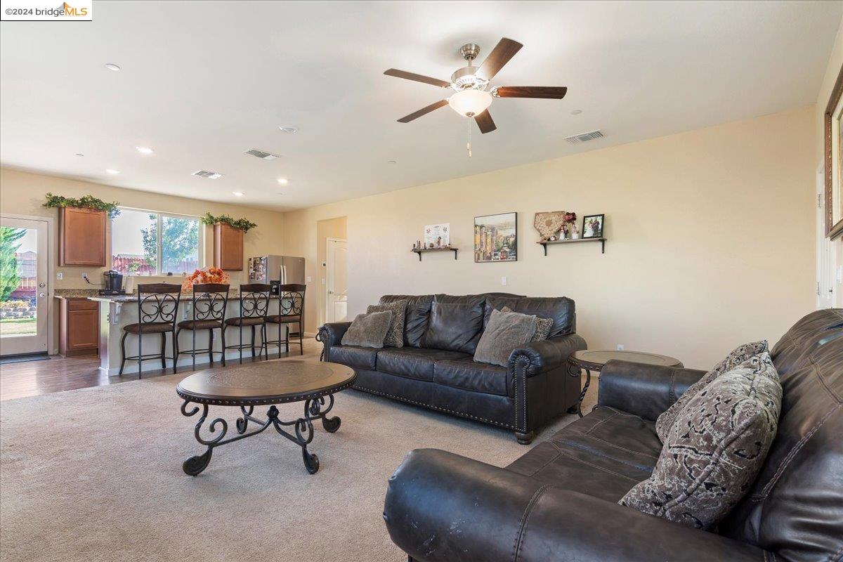 4524 Lincoln Lndg