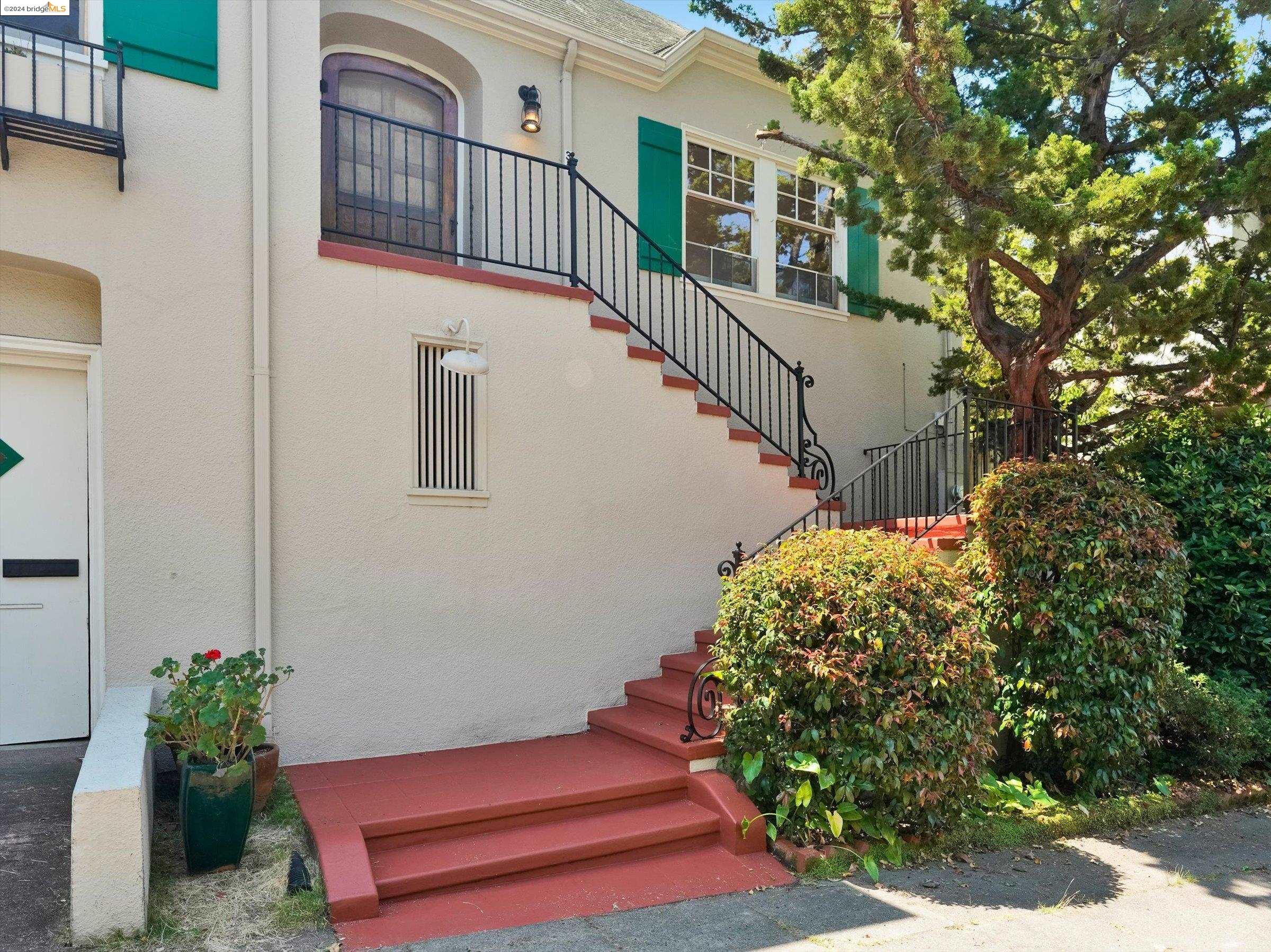 34 Jerome Ave