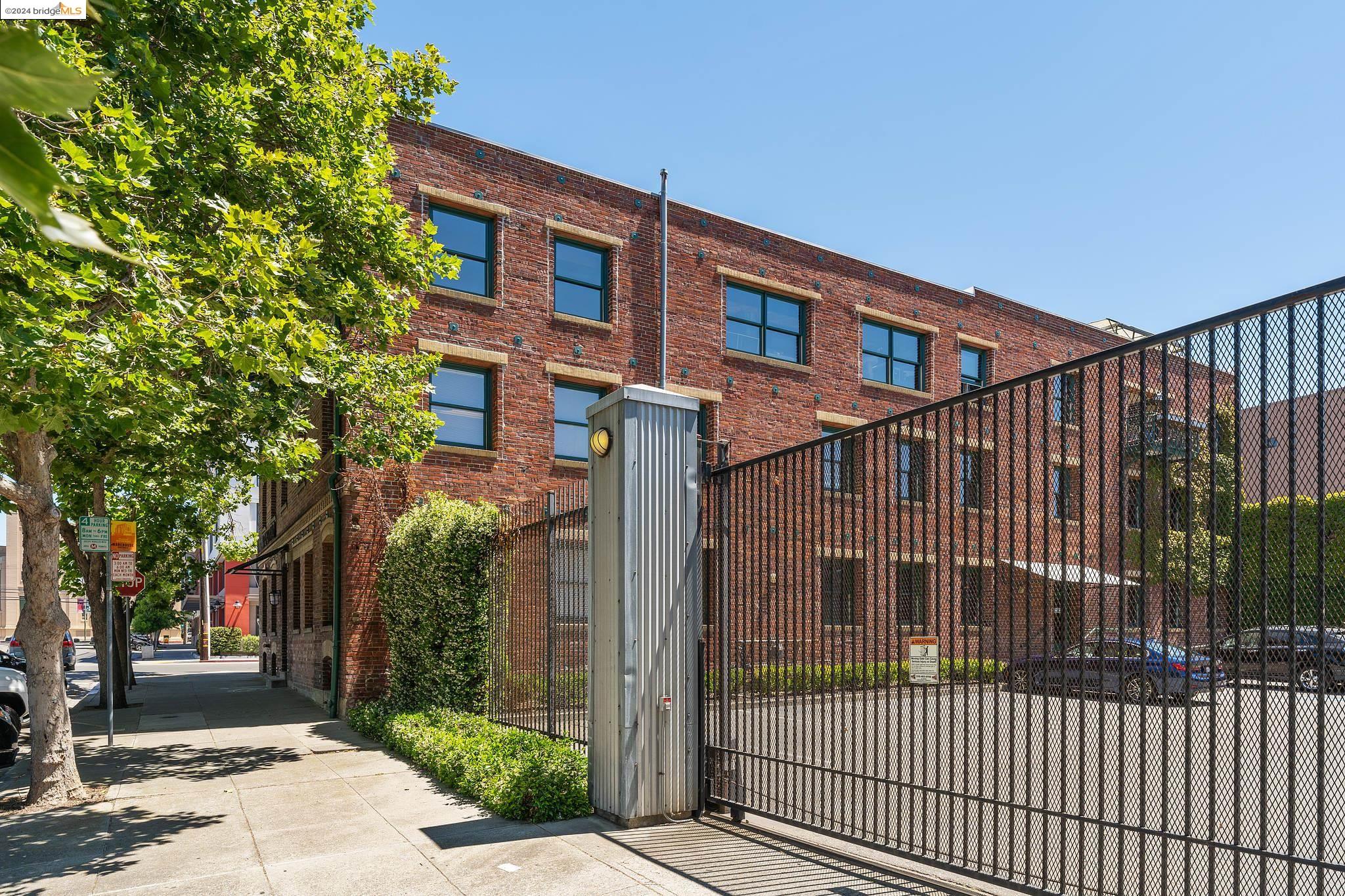 228 Harrison St