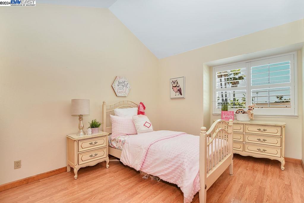4960 Cabrillo Pt