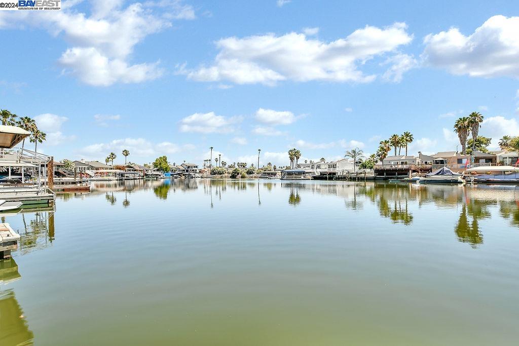 4960 Cabrillo Pt